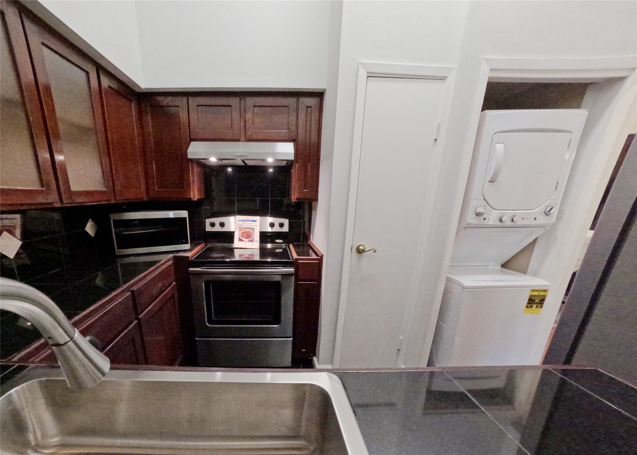 1881 Bering Drive 6 Property Photo 15
