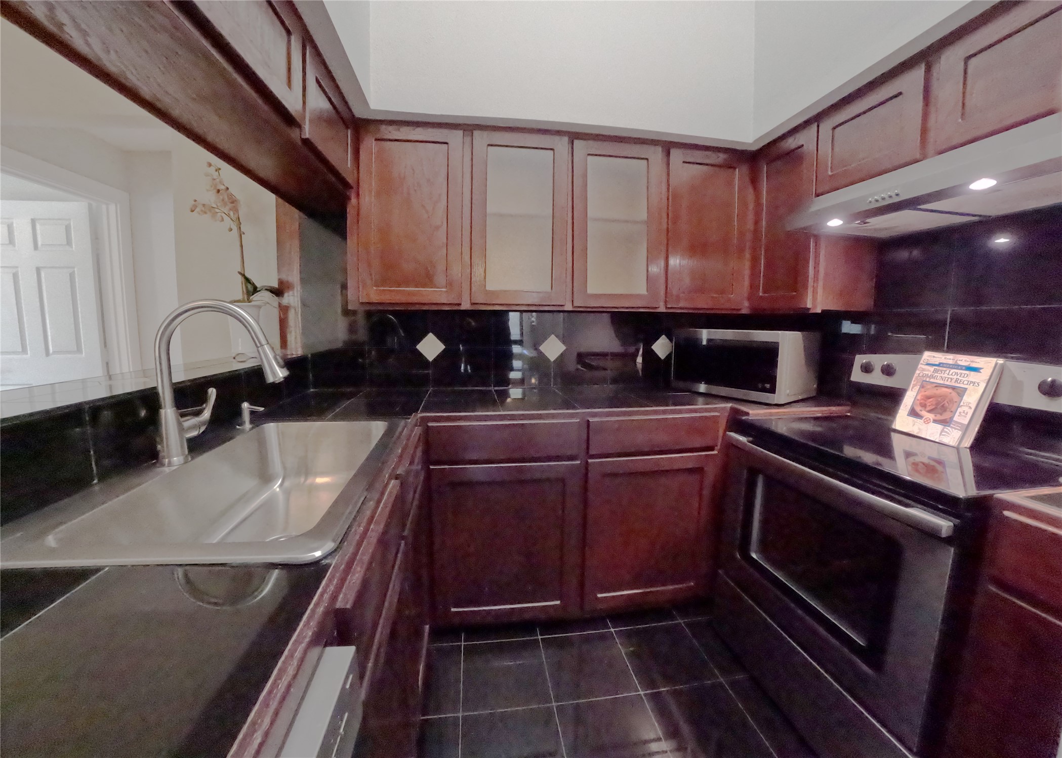 1881 Bering Drive 6 Property Photo 17