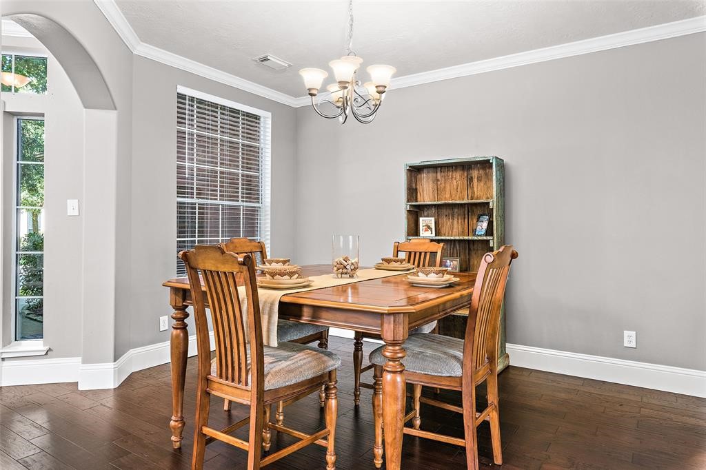 2 Hollow Glen Place Property Photo 7