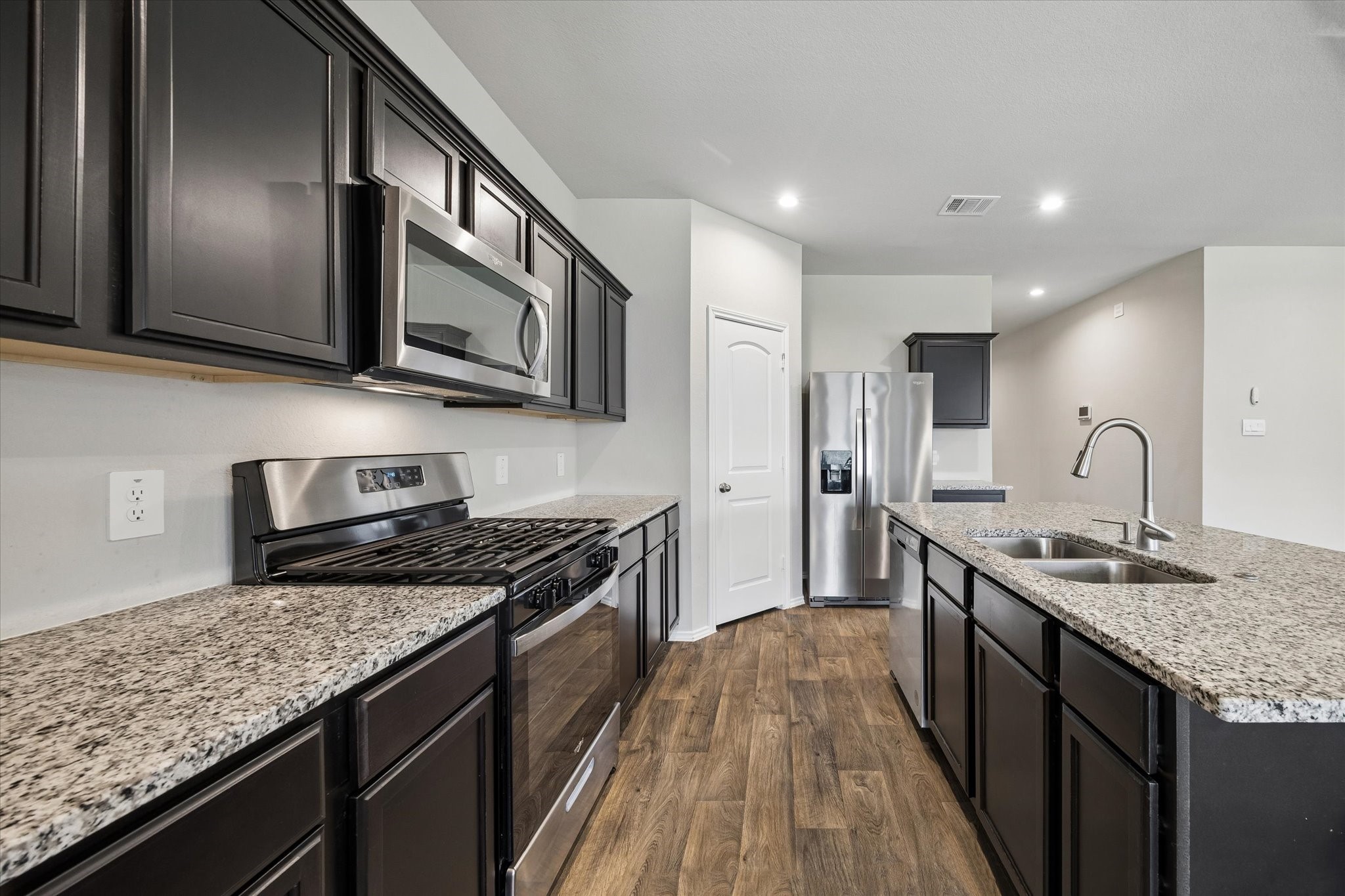 40463 Garden Heights Lane Property Photo 16