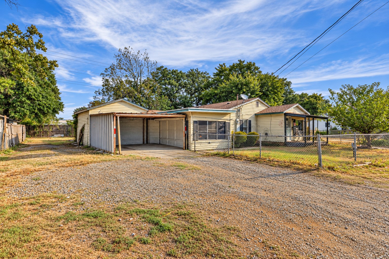 4027 Hollis Street Property Photo 1