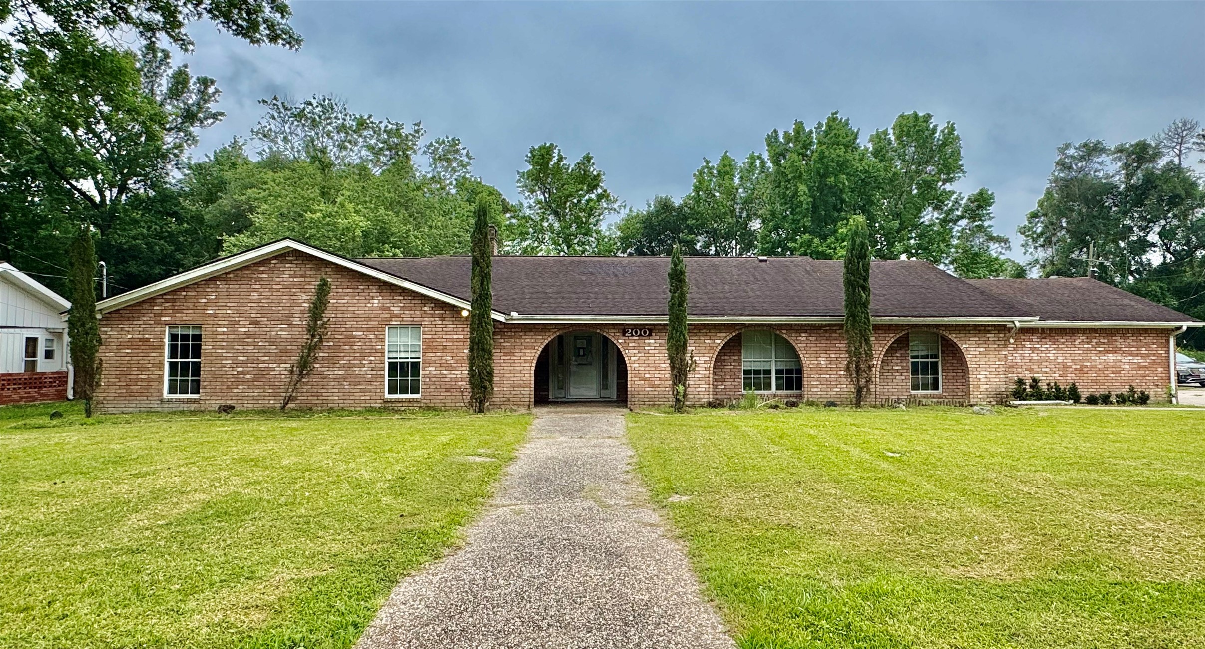 200 Greenwood Drive Property Photo 1