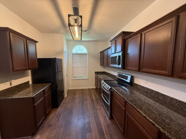 17335 Osprey Forest Drive Property Photo 8