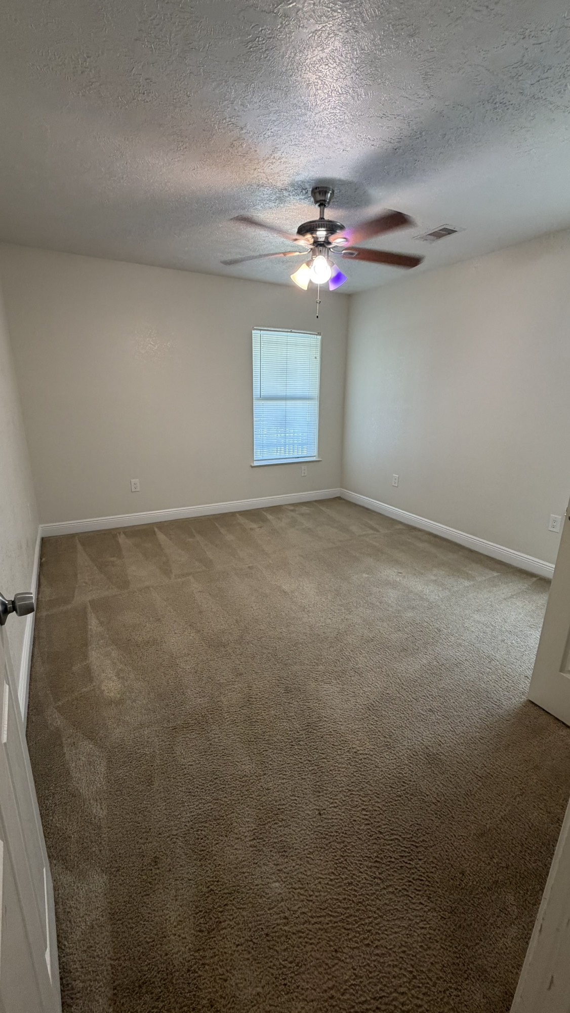 3507 E Lockwood Drive Property Photo 8