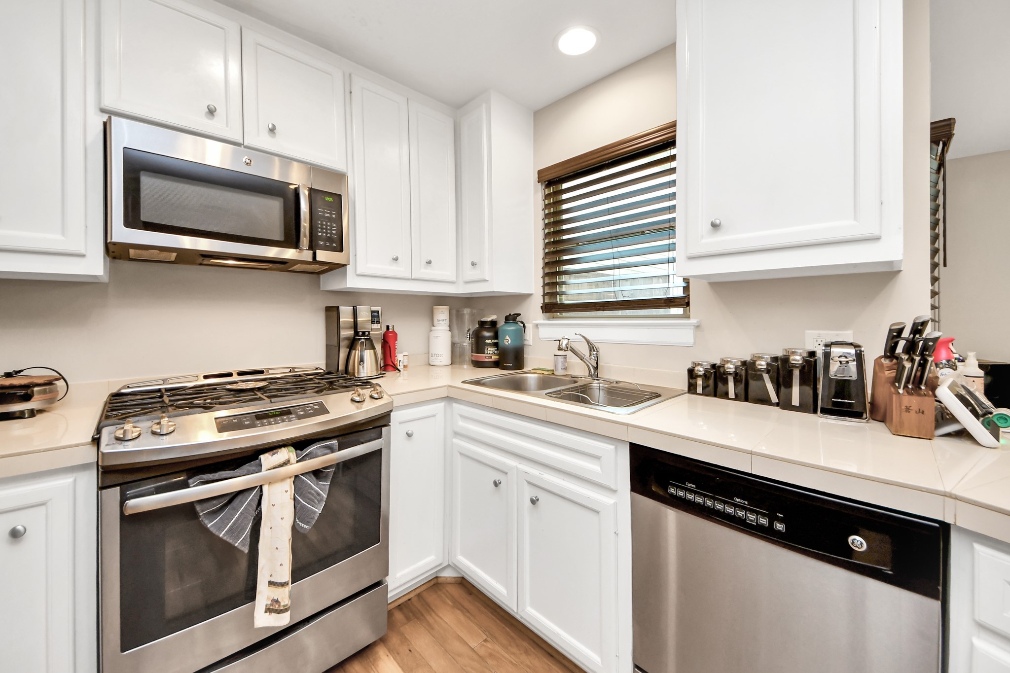 5951 South Loop E 44 Property Photo 13