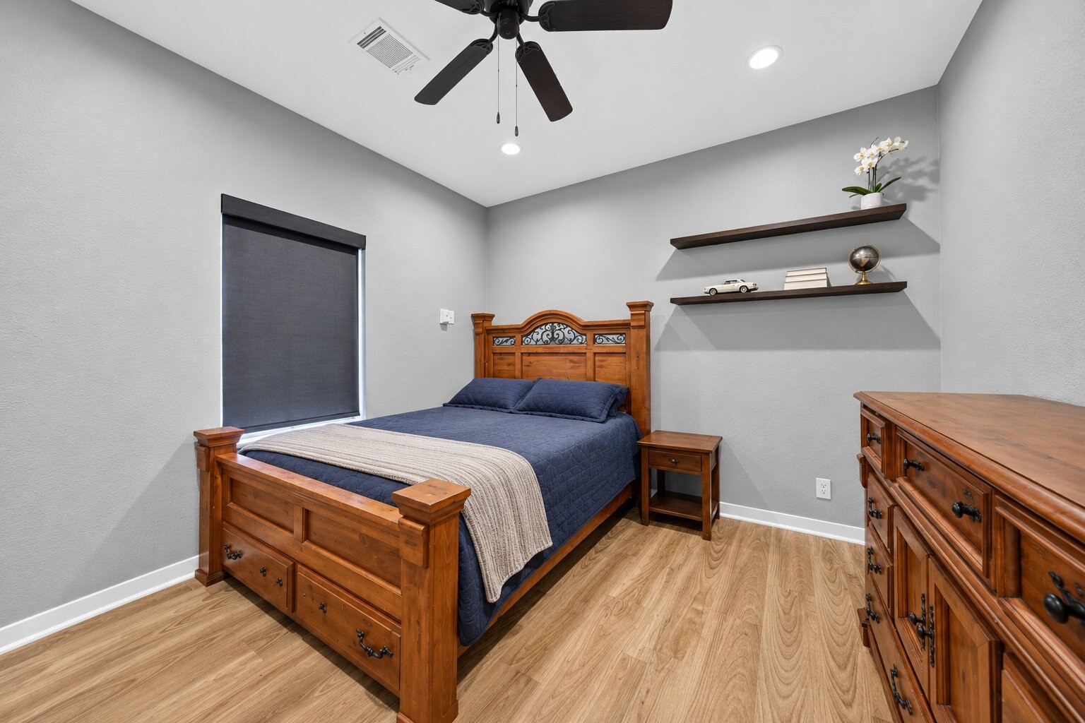 10737 S Lake Mist Lane Property Photo 14