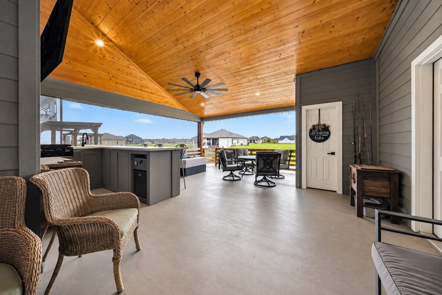10737 S Lake Mist Lane Property Photo 18
