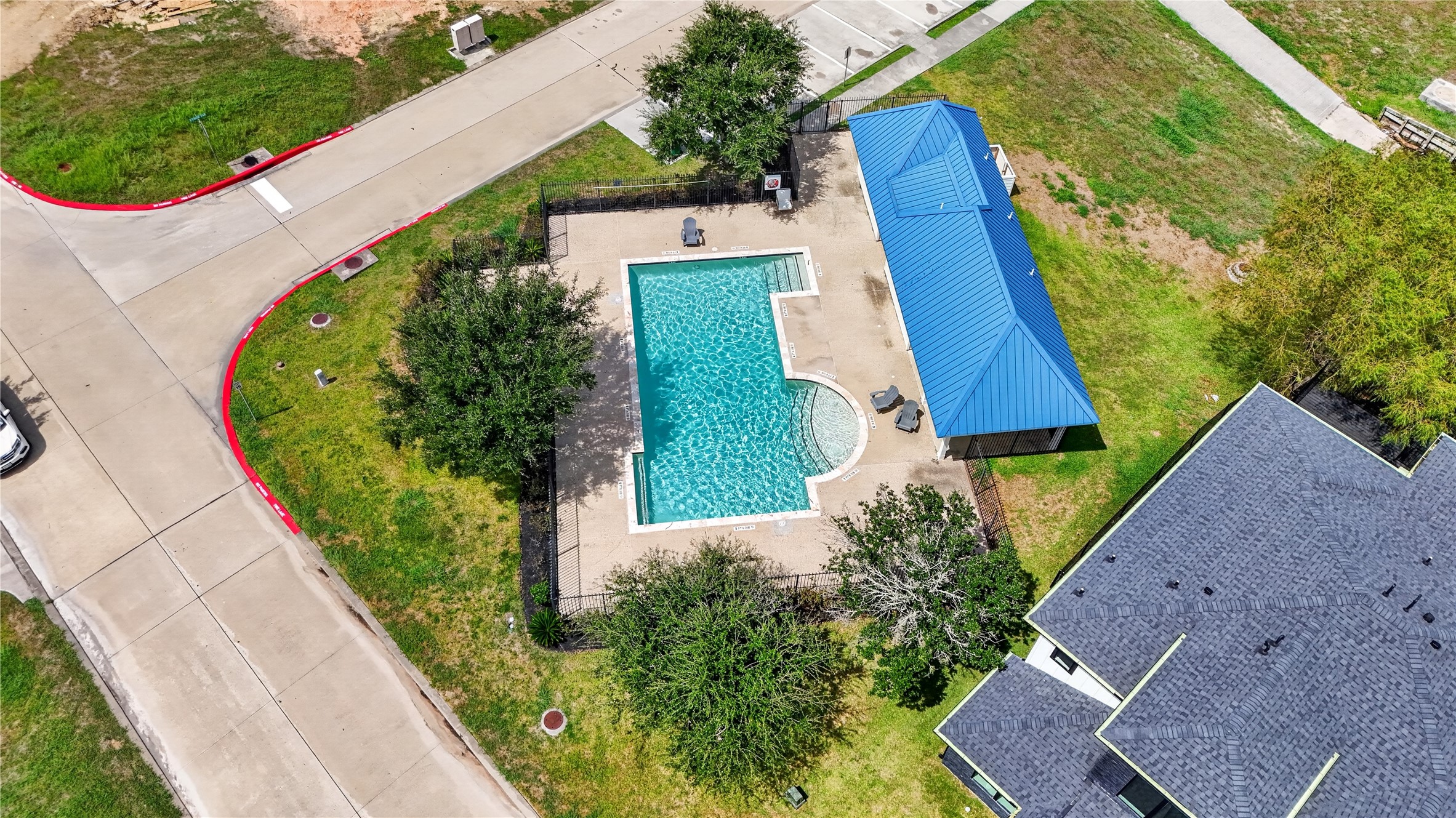 10737 S Lake Mist Lane Property Photo 29