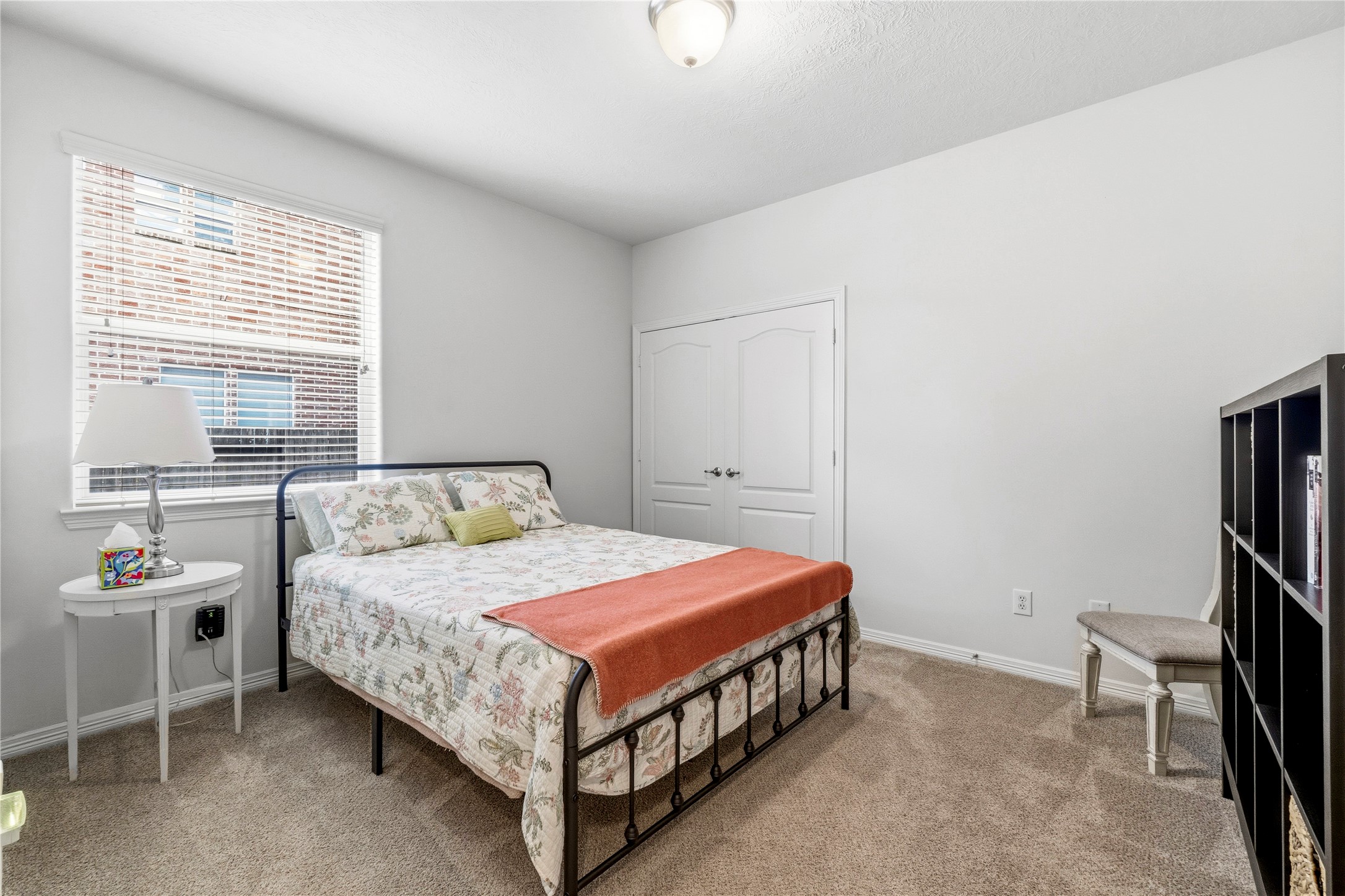4906 Canterbury Way Property Photo 5