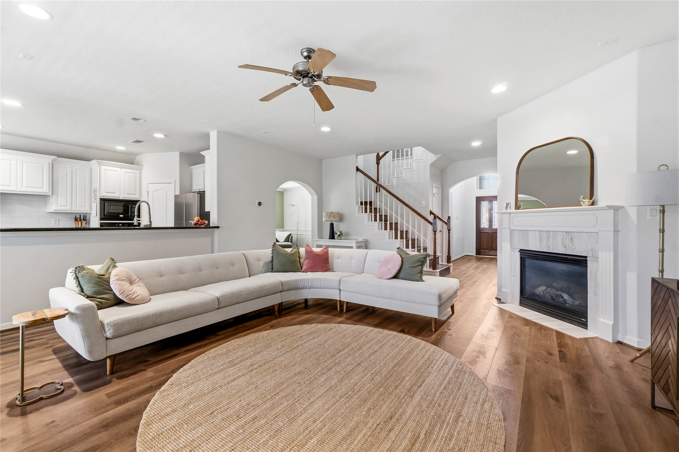 4906 Canterbury Way Property Photo 15