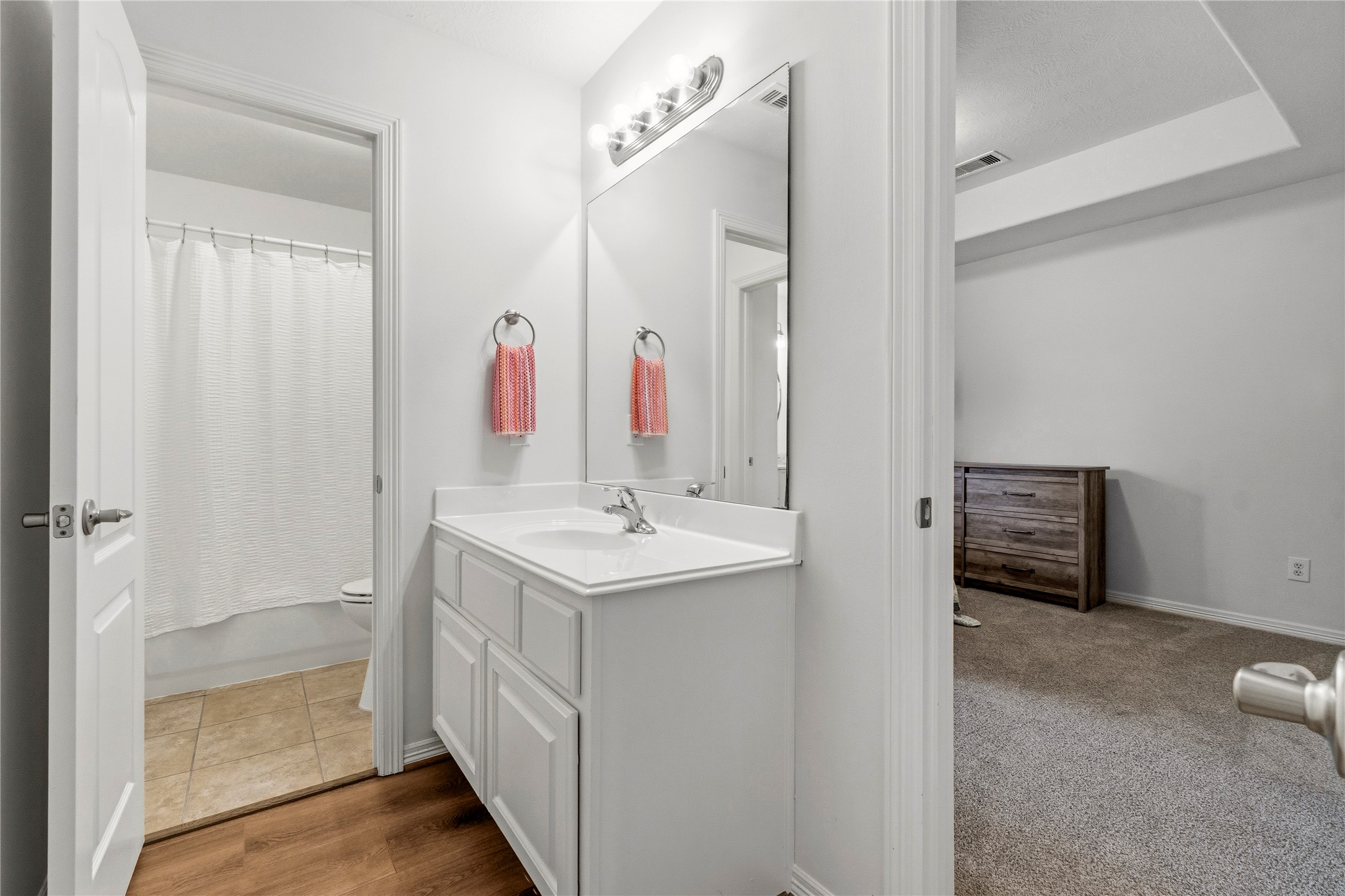 4906 Canterbury Way Property Photo 30