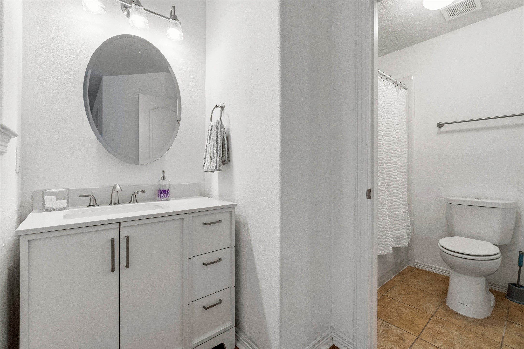 4906 Canterbury Way Property Photo 31