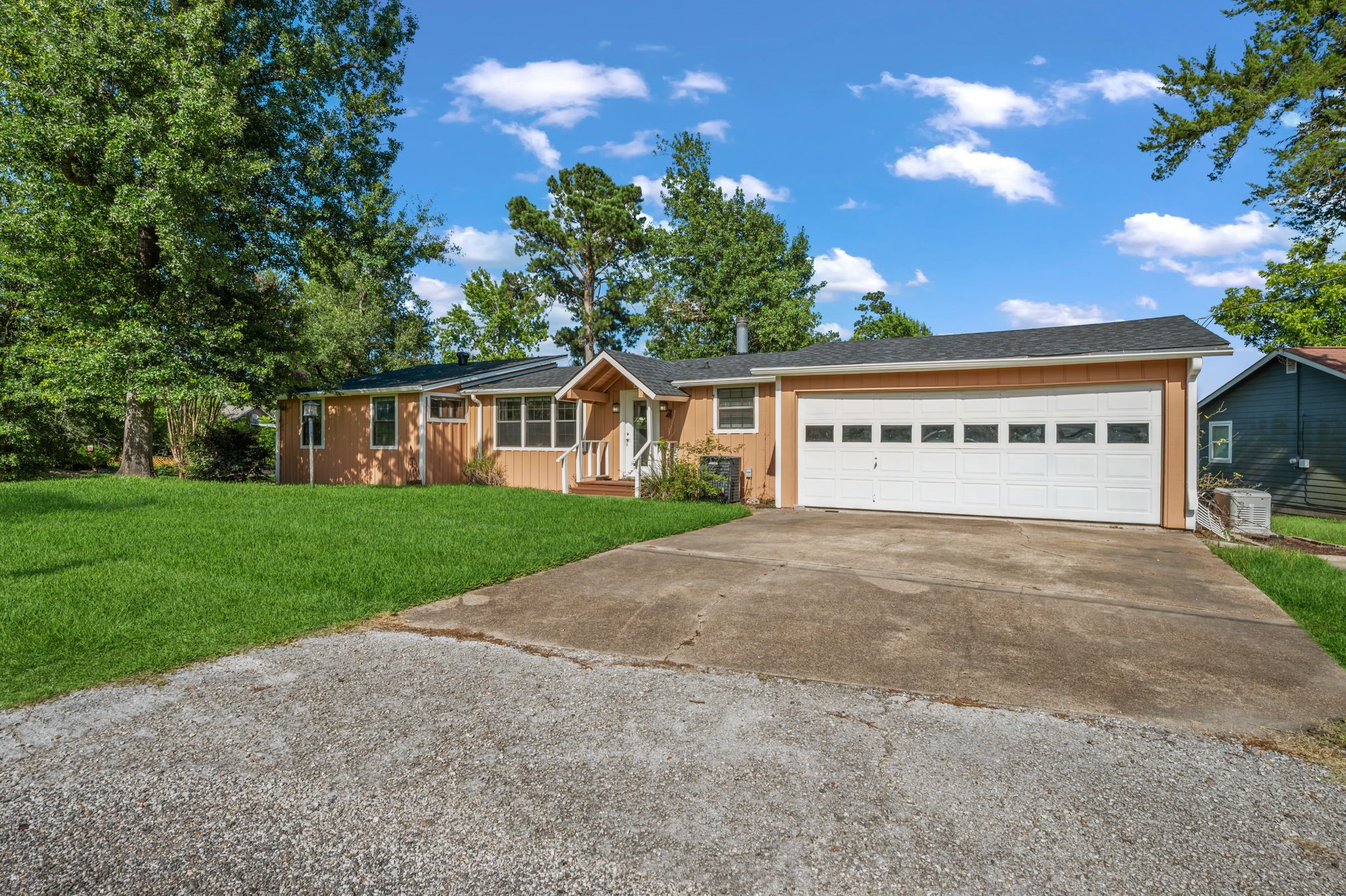 119 Elm Drive Property Photo 2