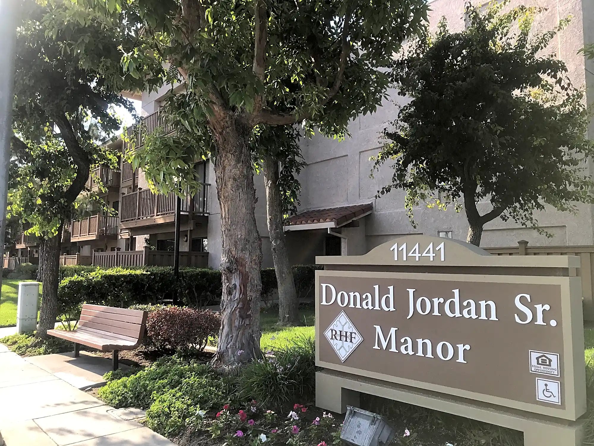 11441 Acacia Pkwy Property Photo 5