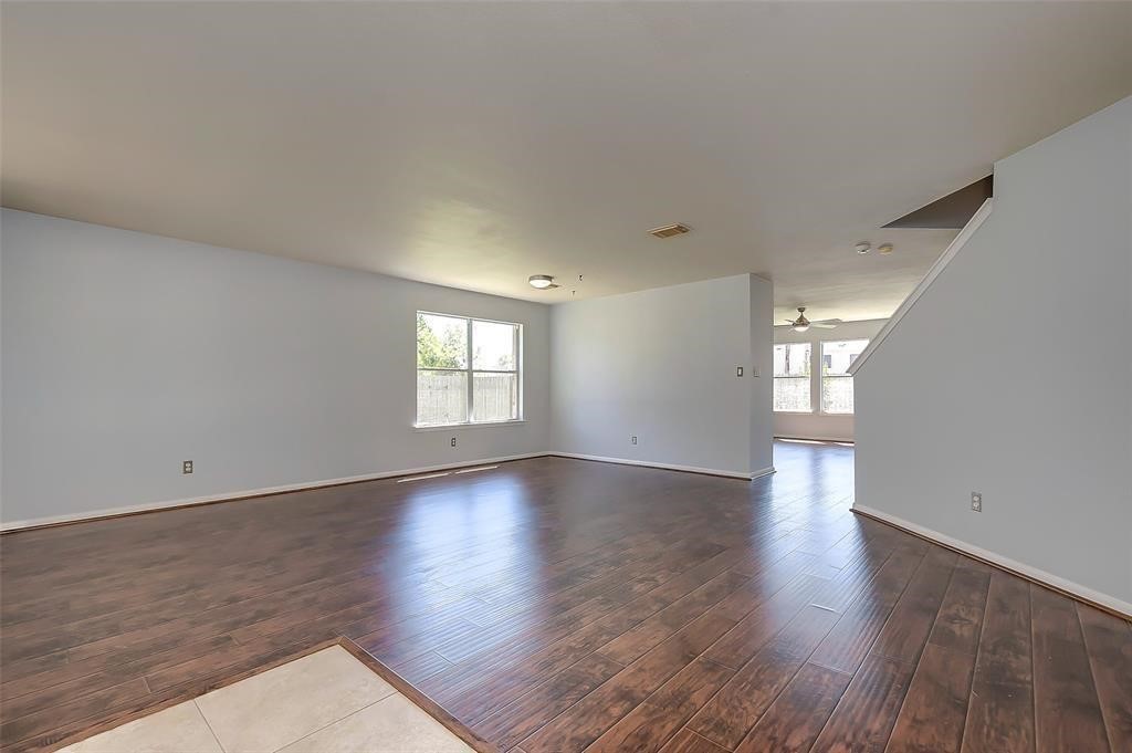 6707 Wild Pecan Trail Property Photo 4