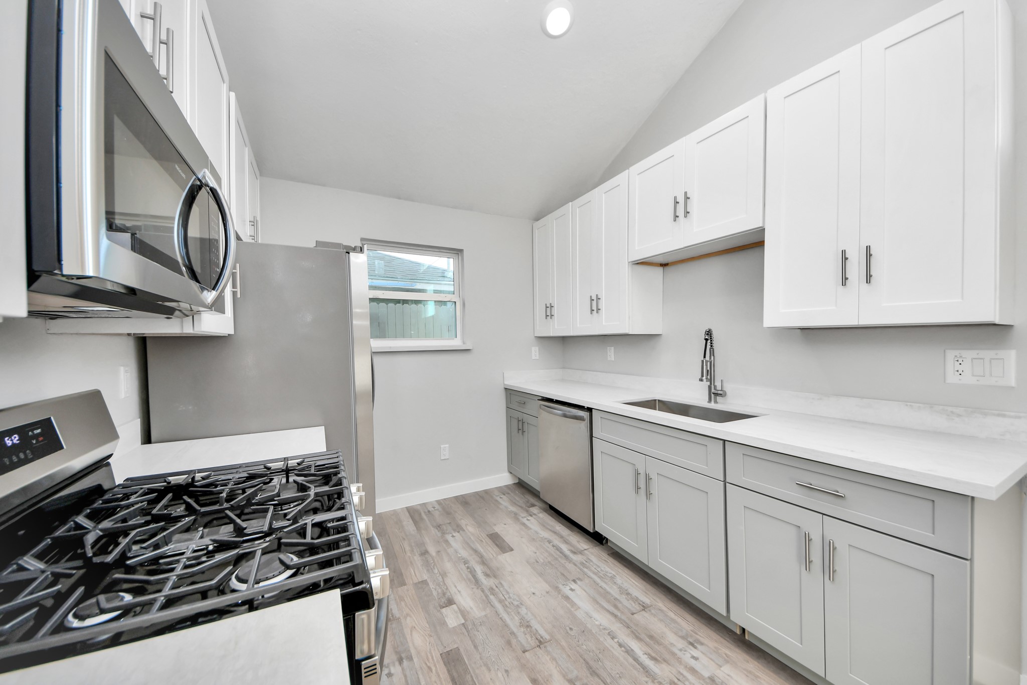 6201 Batterson Street Property Photo 12