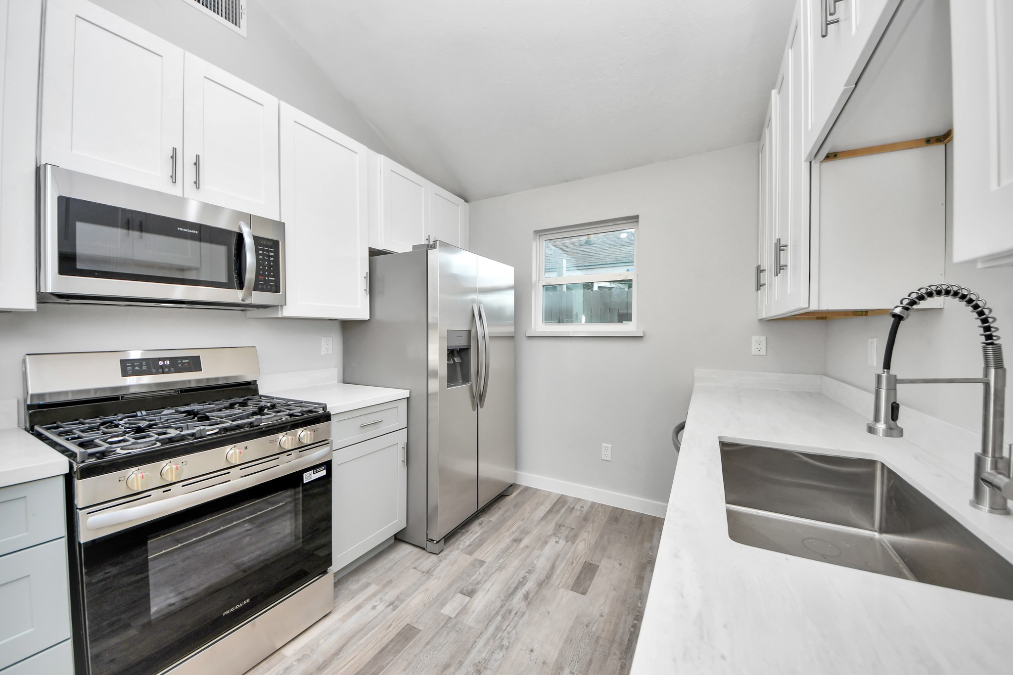 6201 Batterson Street Property Photo 14