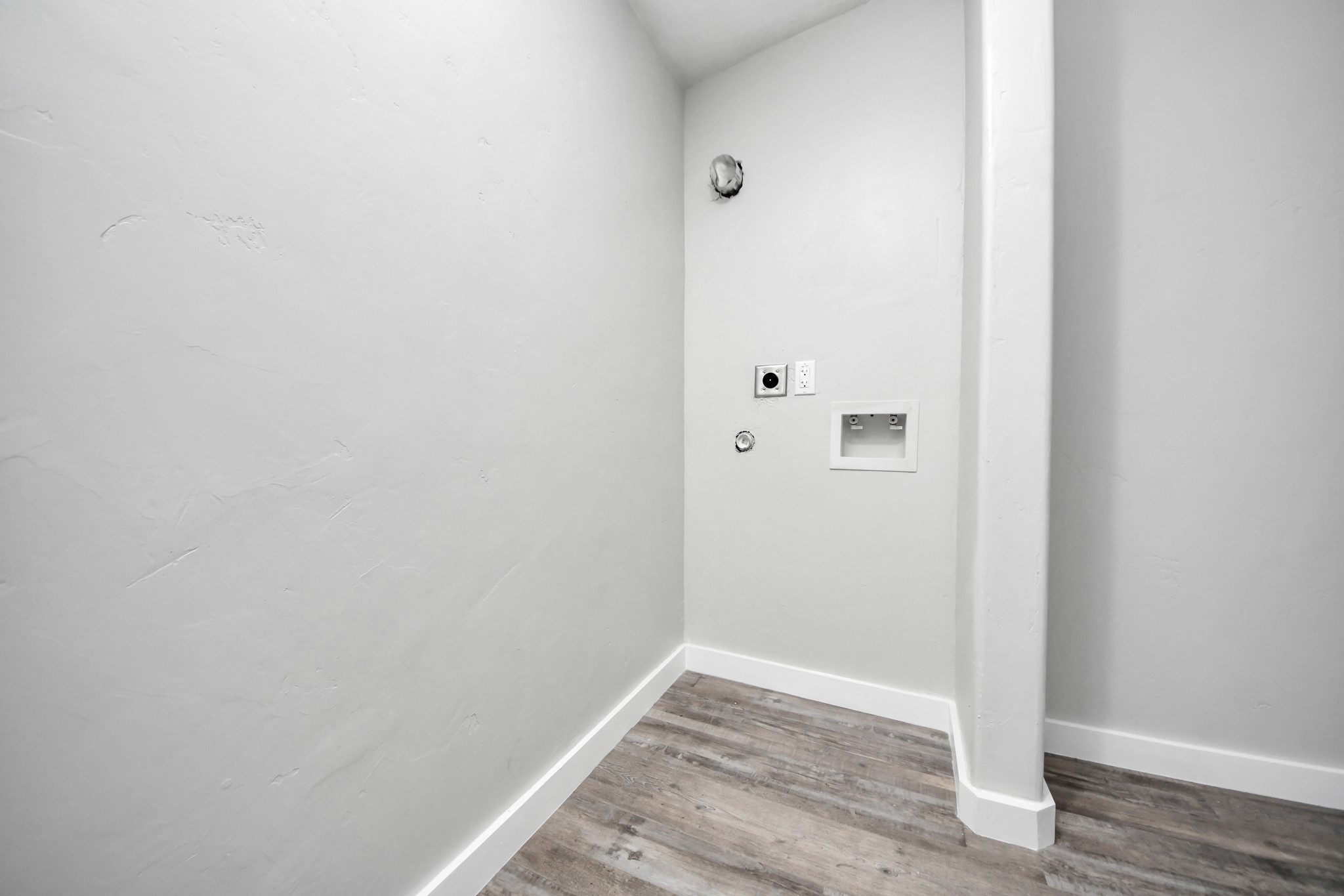 6201 Batterson Street Property Photo 38