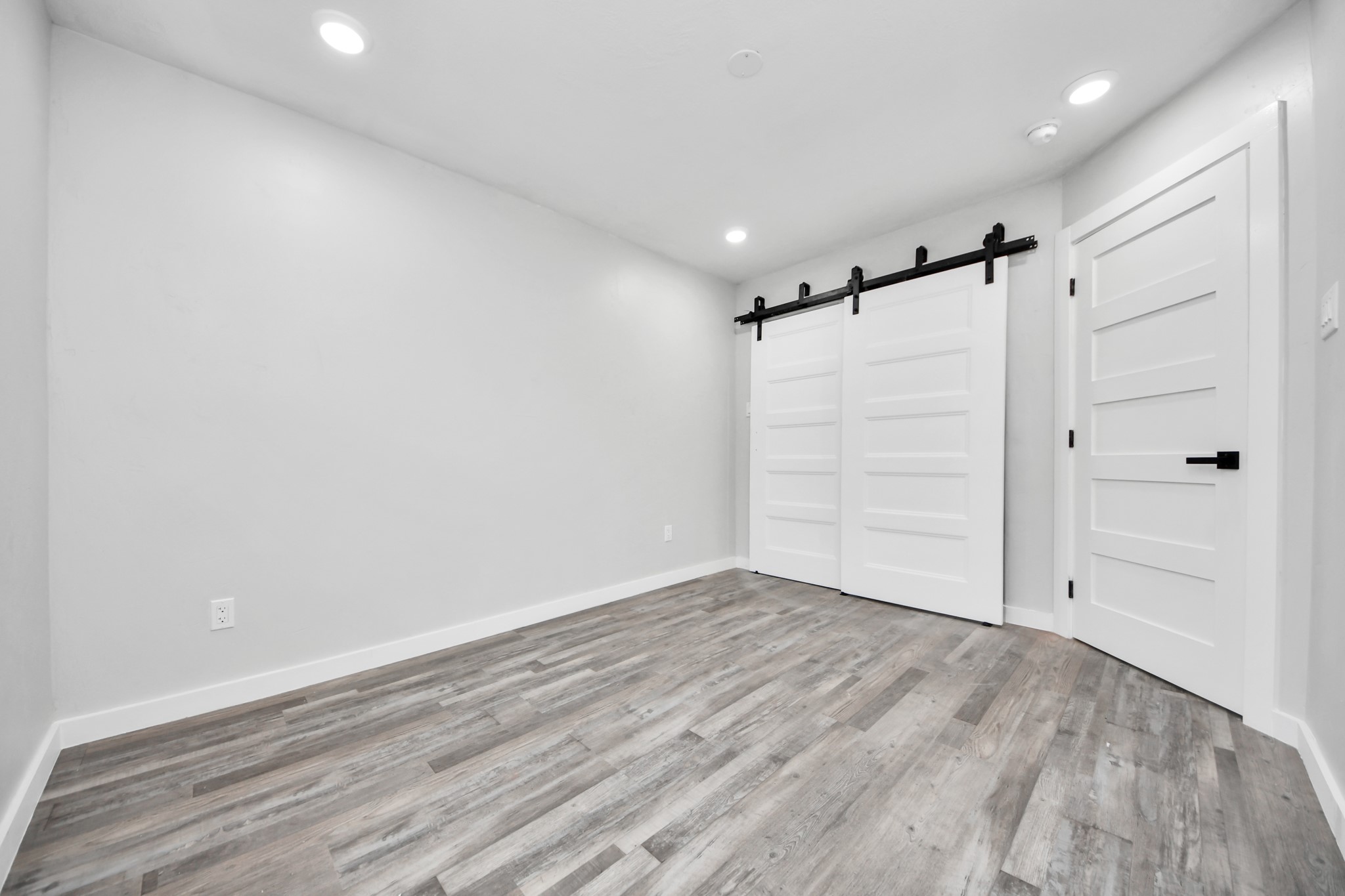 6201 Batterson Street Property Photo 40