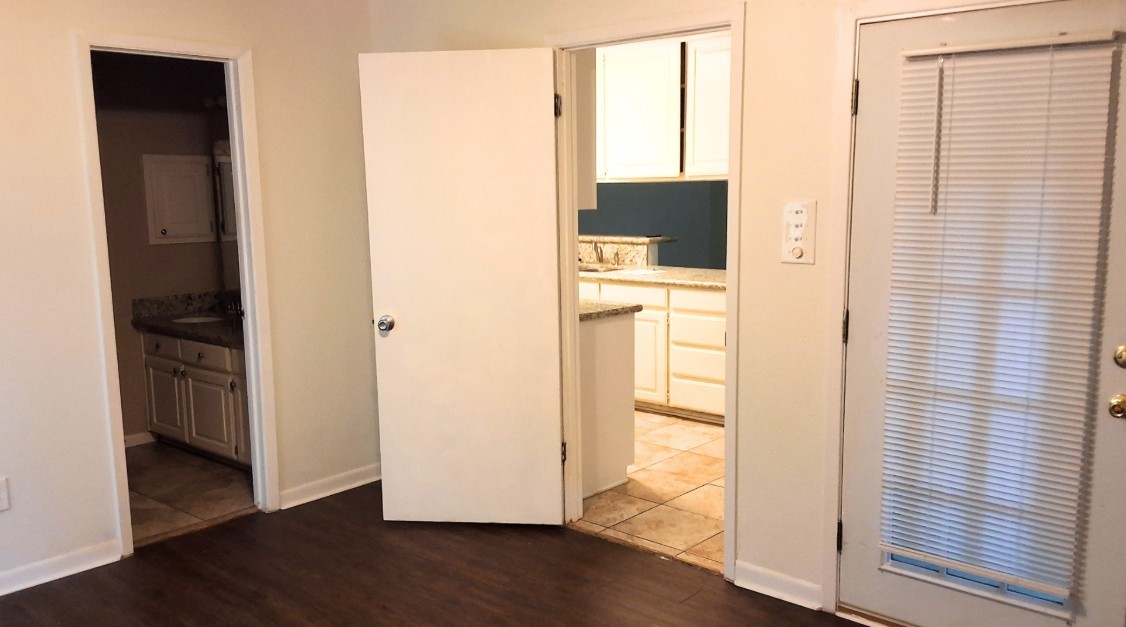 629 W Ridge Drive Property Photo 3