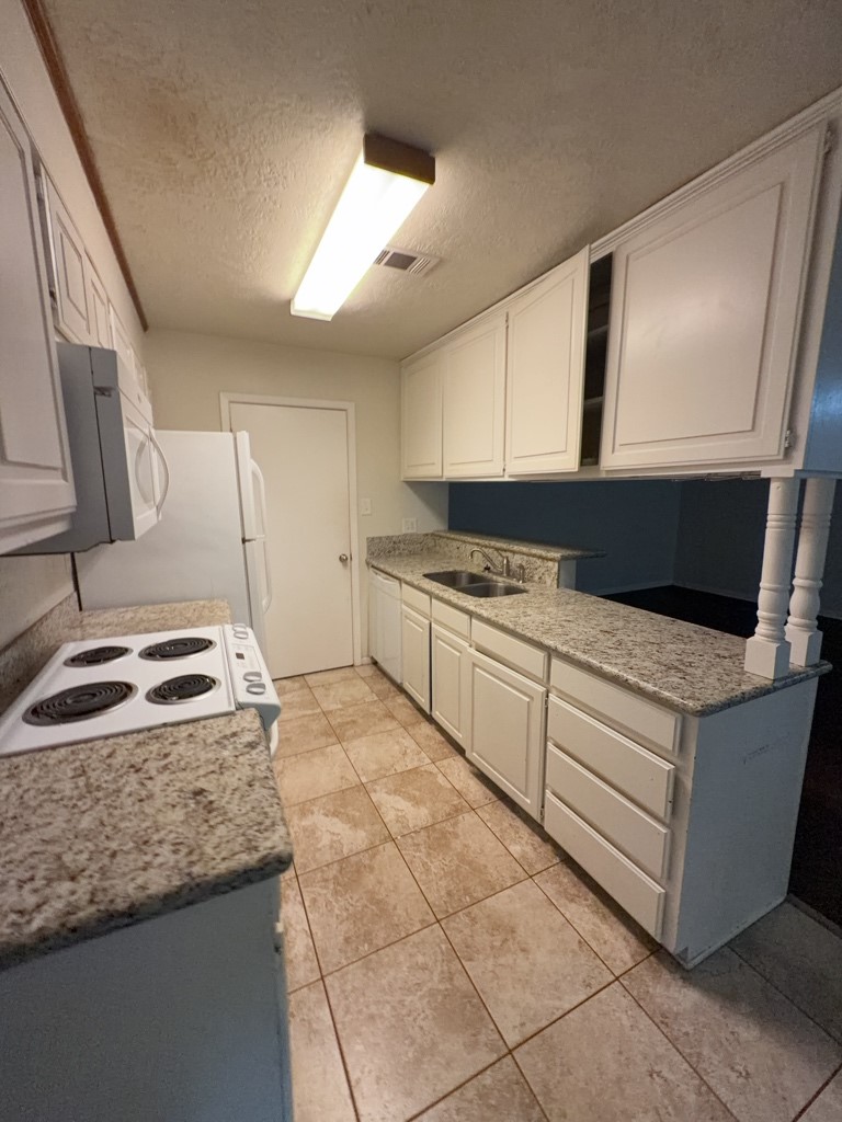 629 W Ridge Drive Property Photo 10