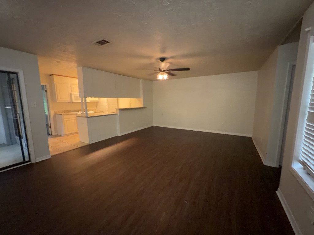629 W Ridge Drive Property Photo 11