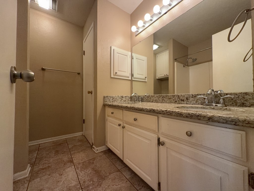 629 W Ridge Drive Property Photo 16