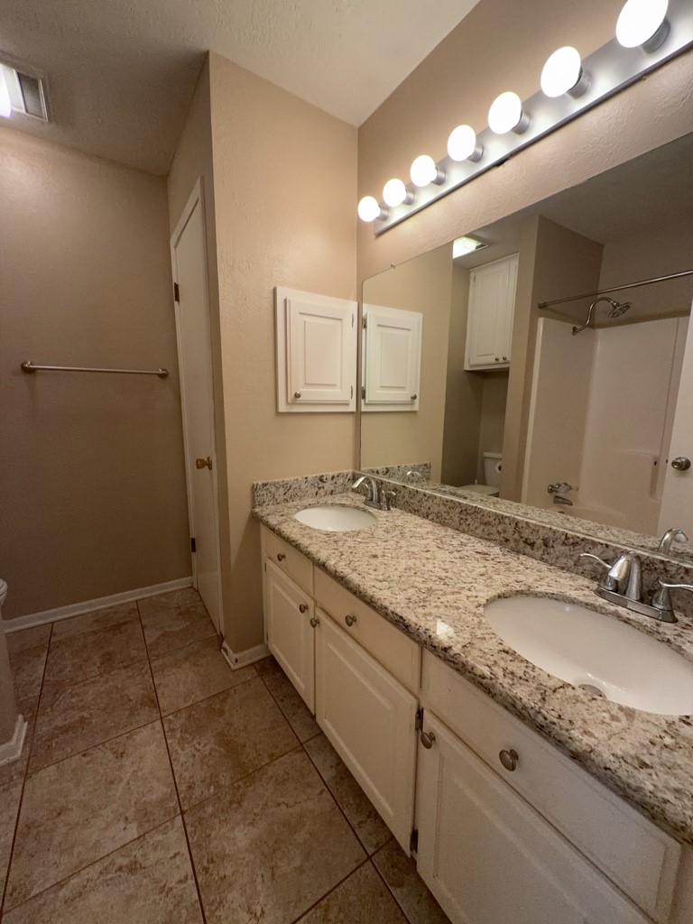 629 W Ridge Drive Property Photo 17