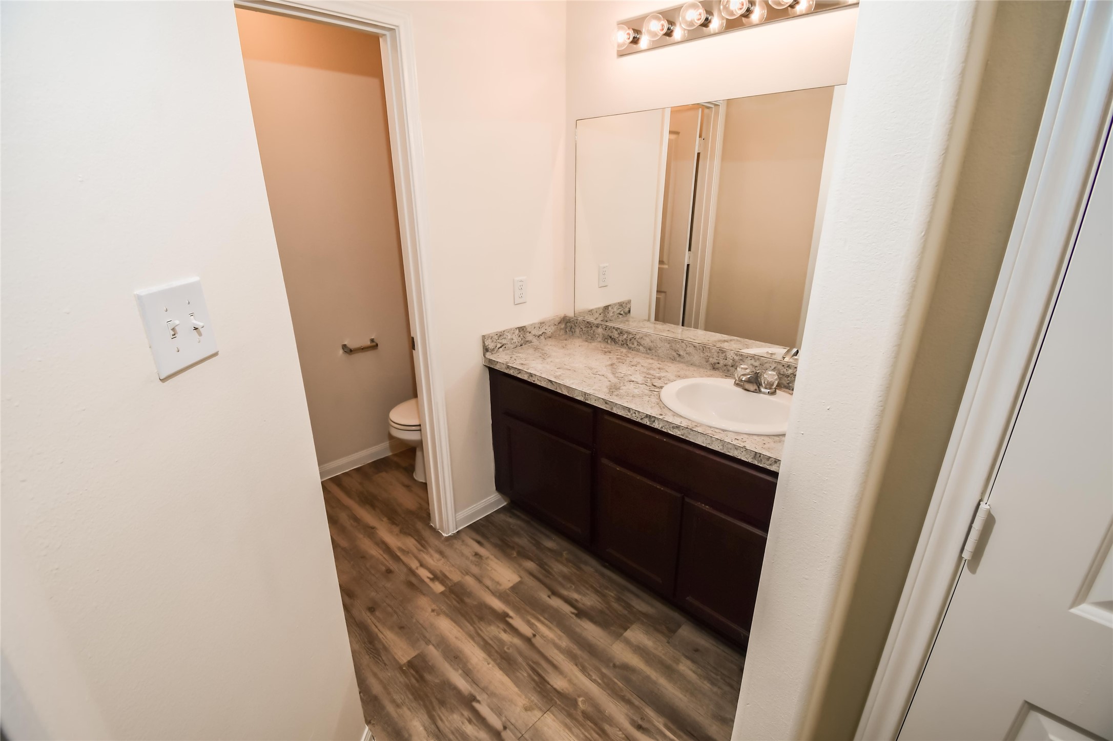 2615 Verano Drive Property Photo 10