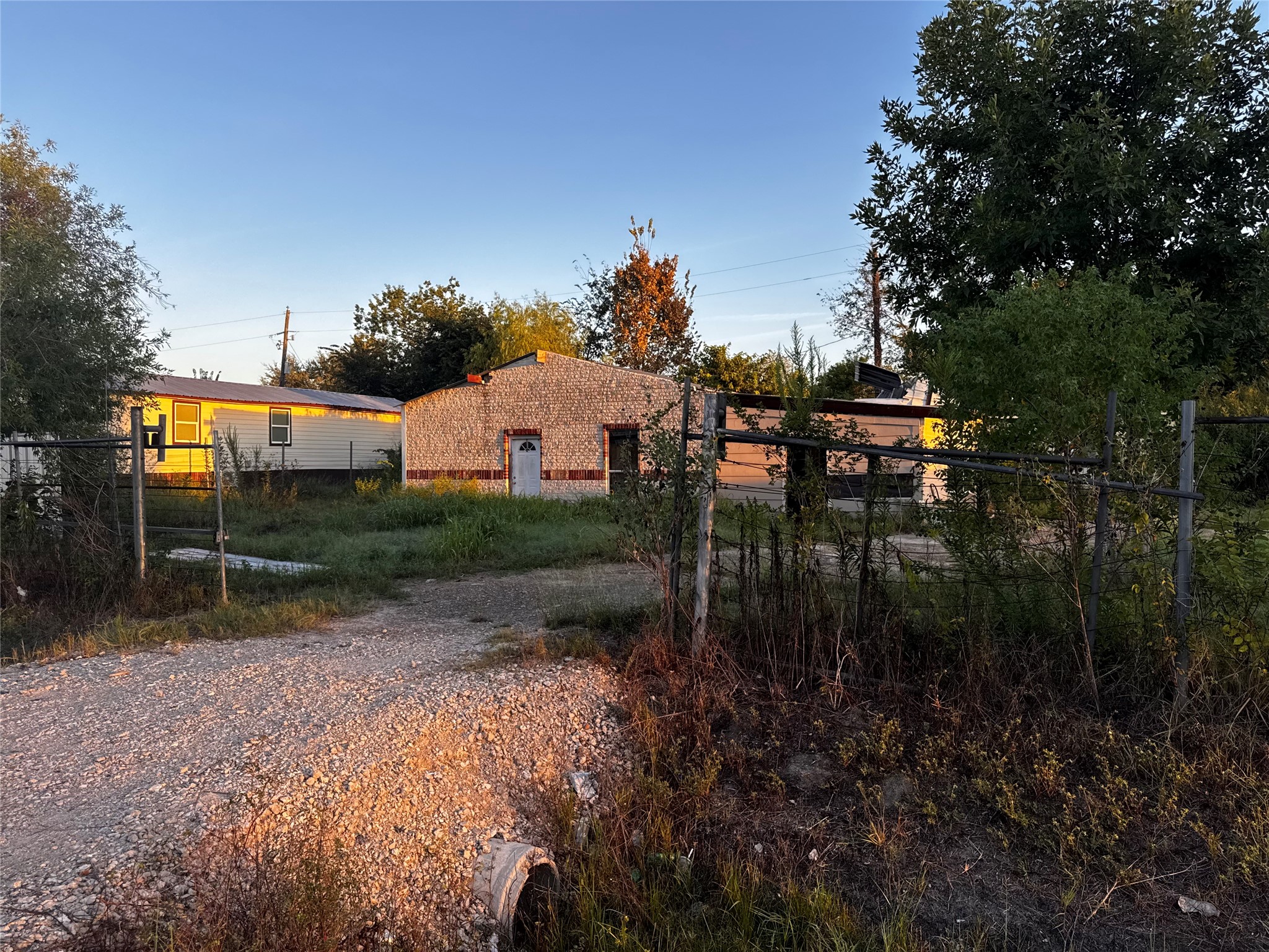 2031 Donley Drive Property Photo 8
