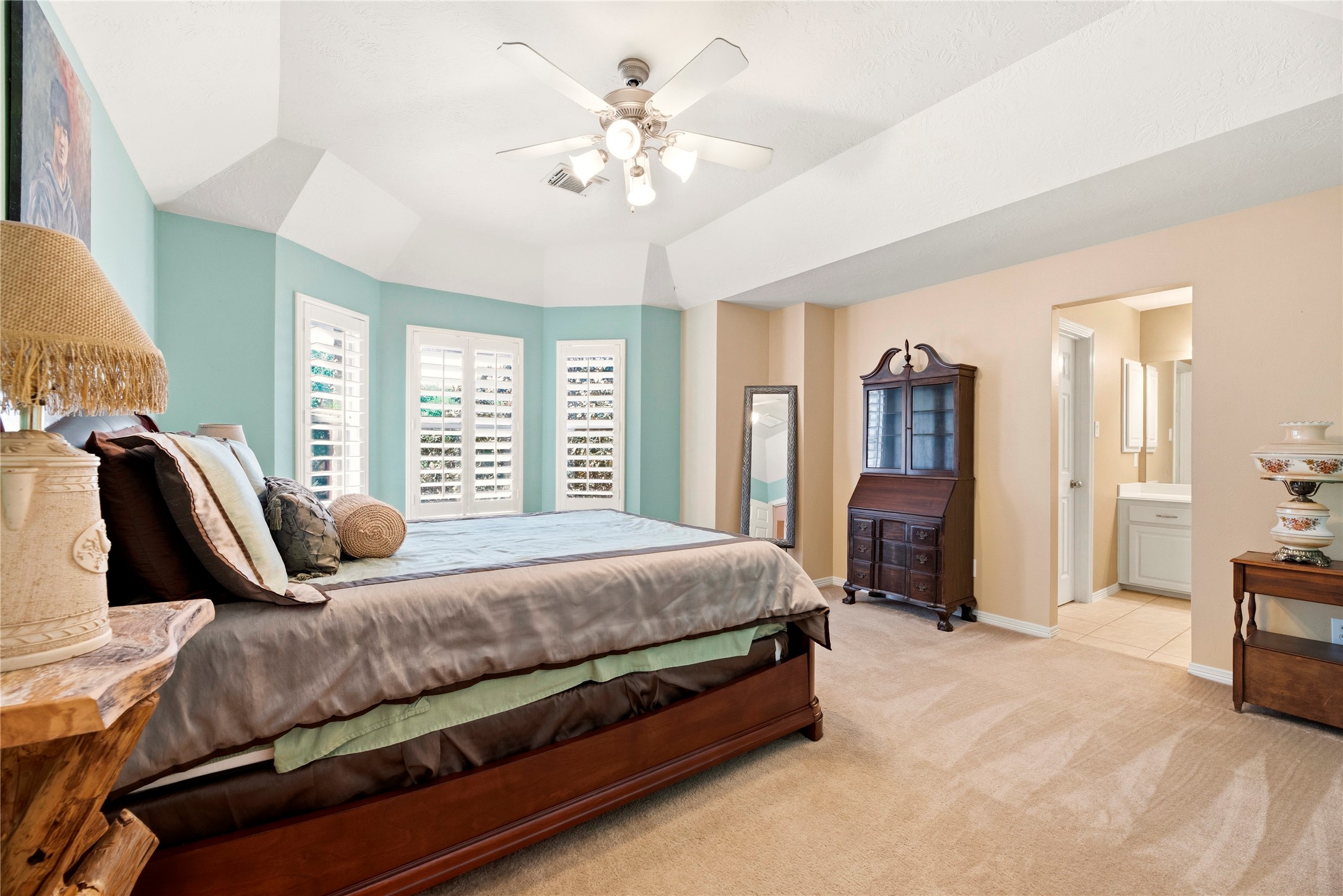 8106 Hollowhaven Court Property Photo 20