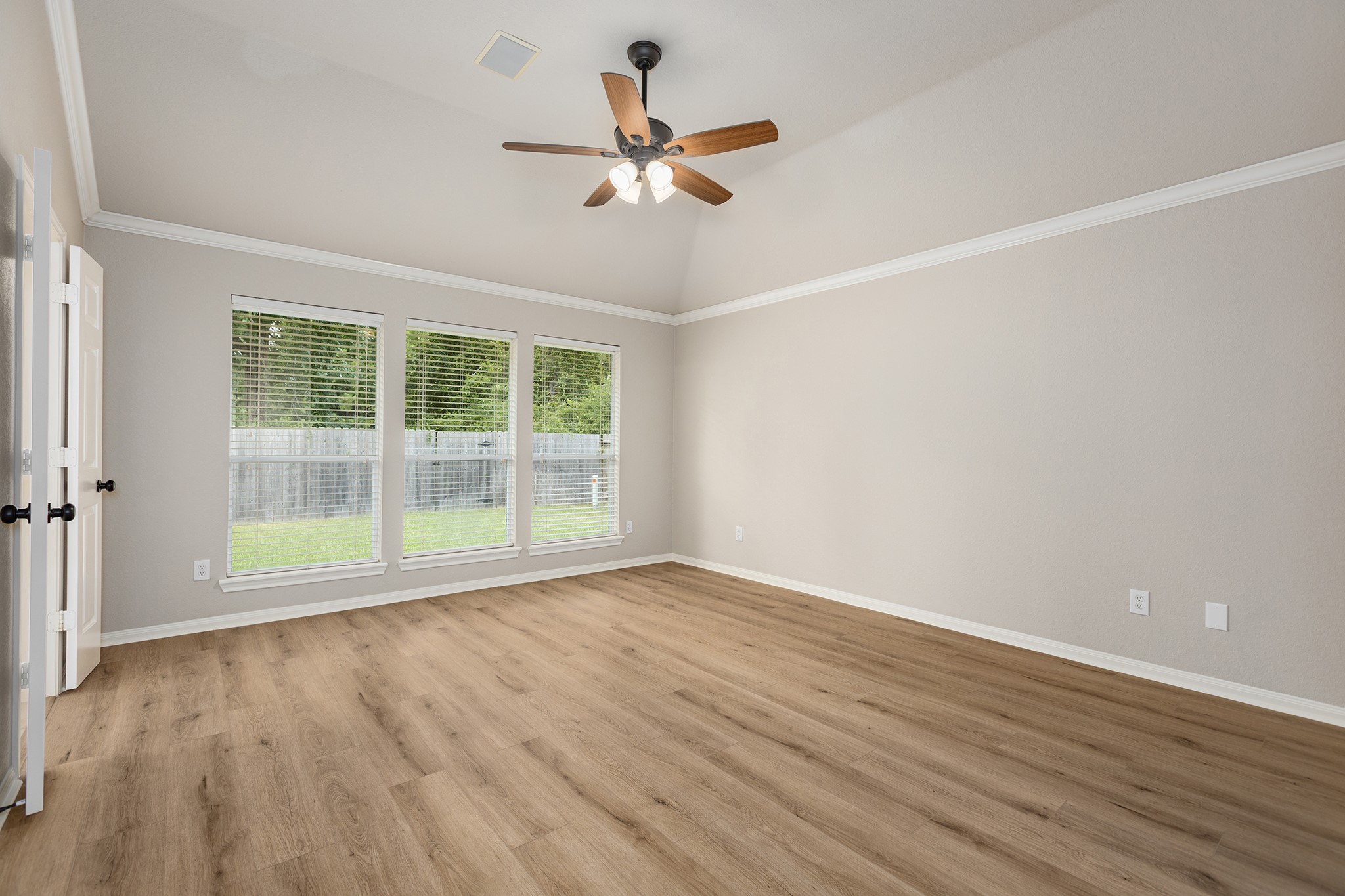 14618 Kings Head Drive Property Photo 19