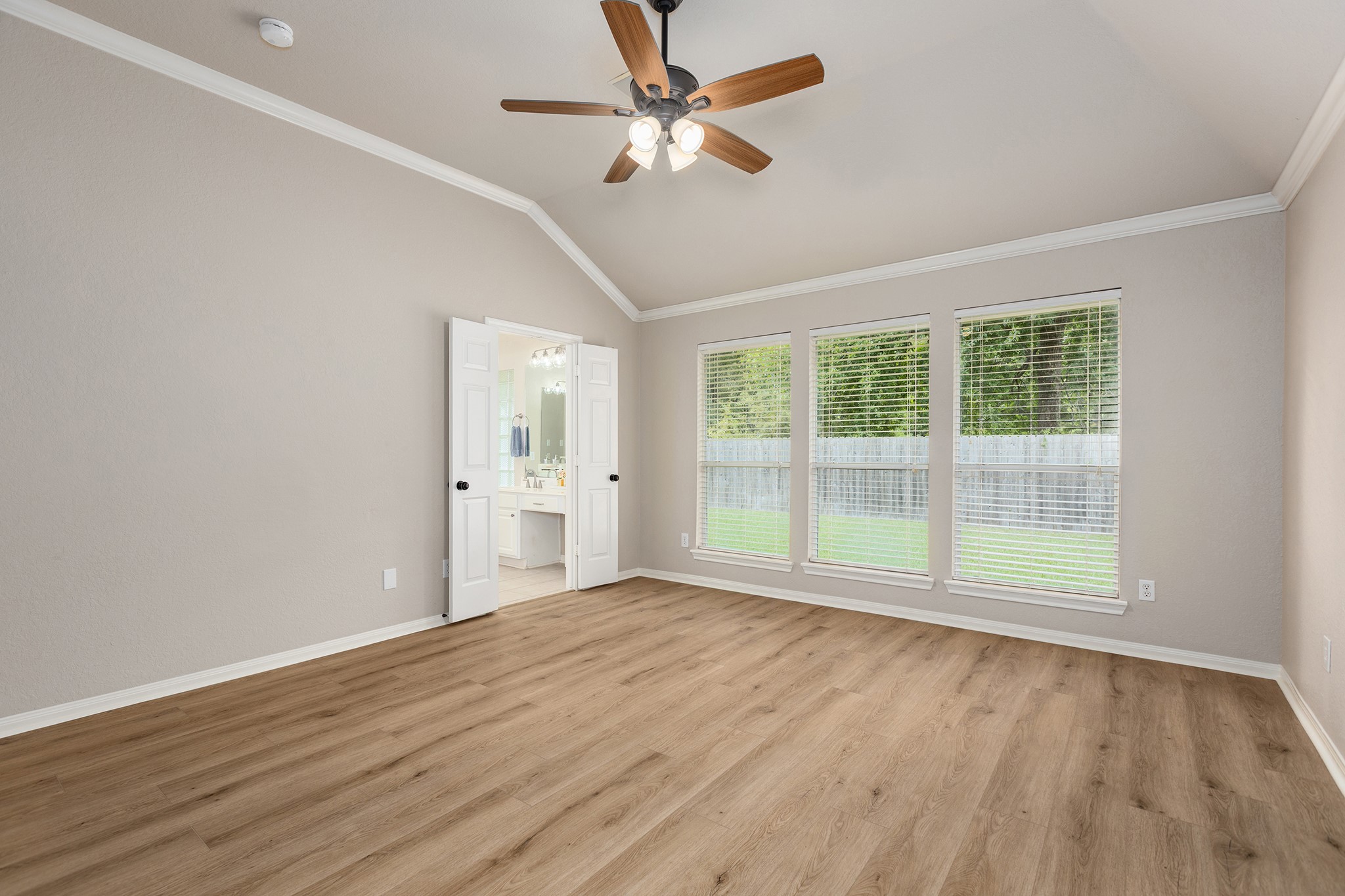 14618 Kings Head Drive Property Photo 22