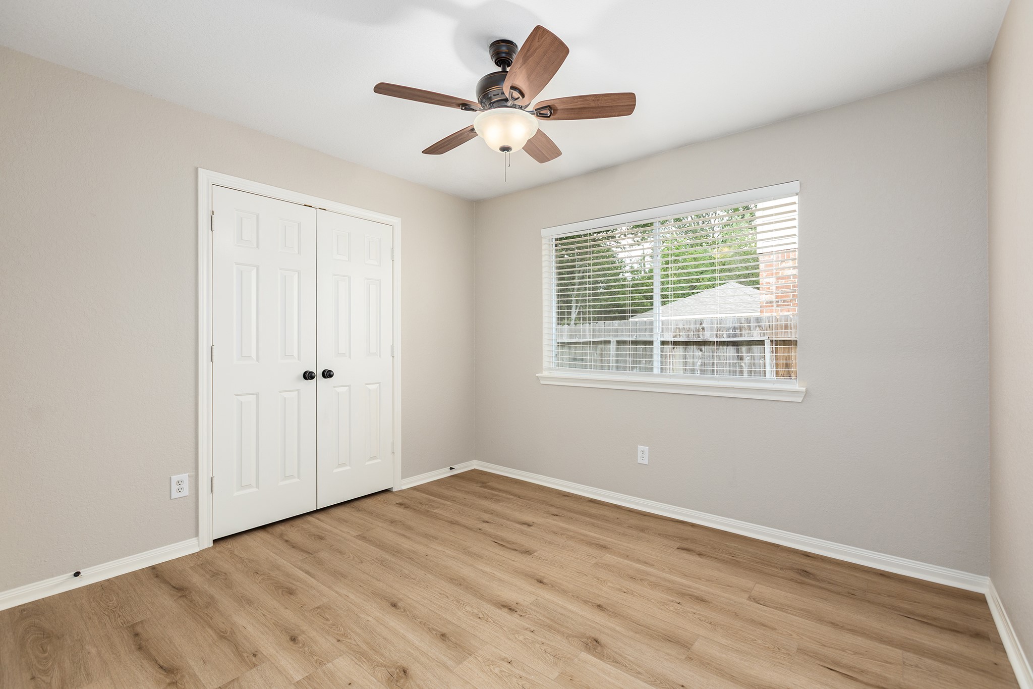 14618 Kings Head Drive Property Photo 34