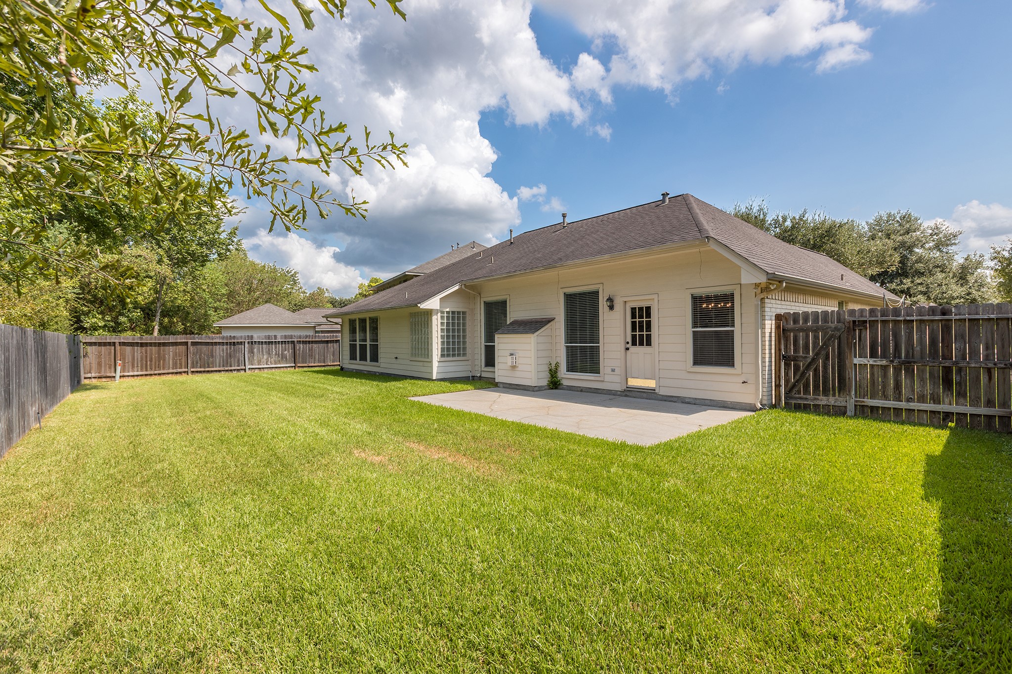 14618 Kings Head Drive Property Photo 37