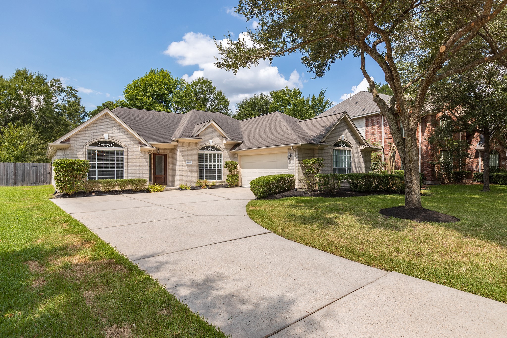 14618 Kings Head Drive Property Photo 42