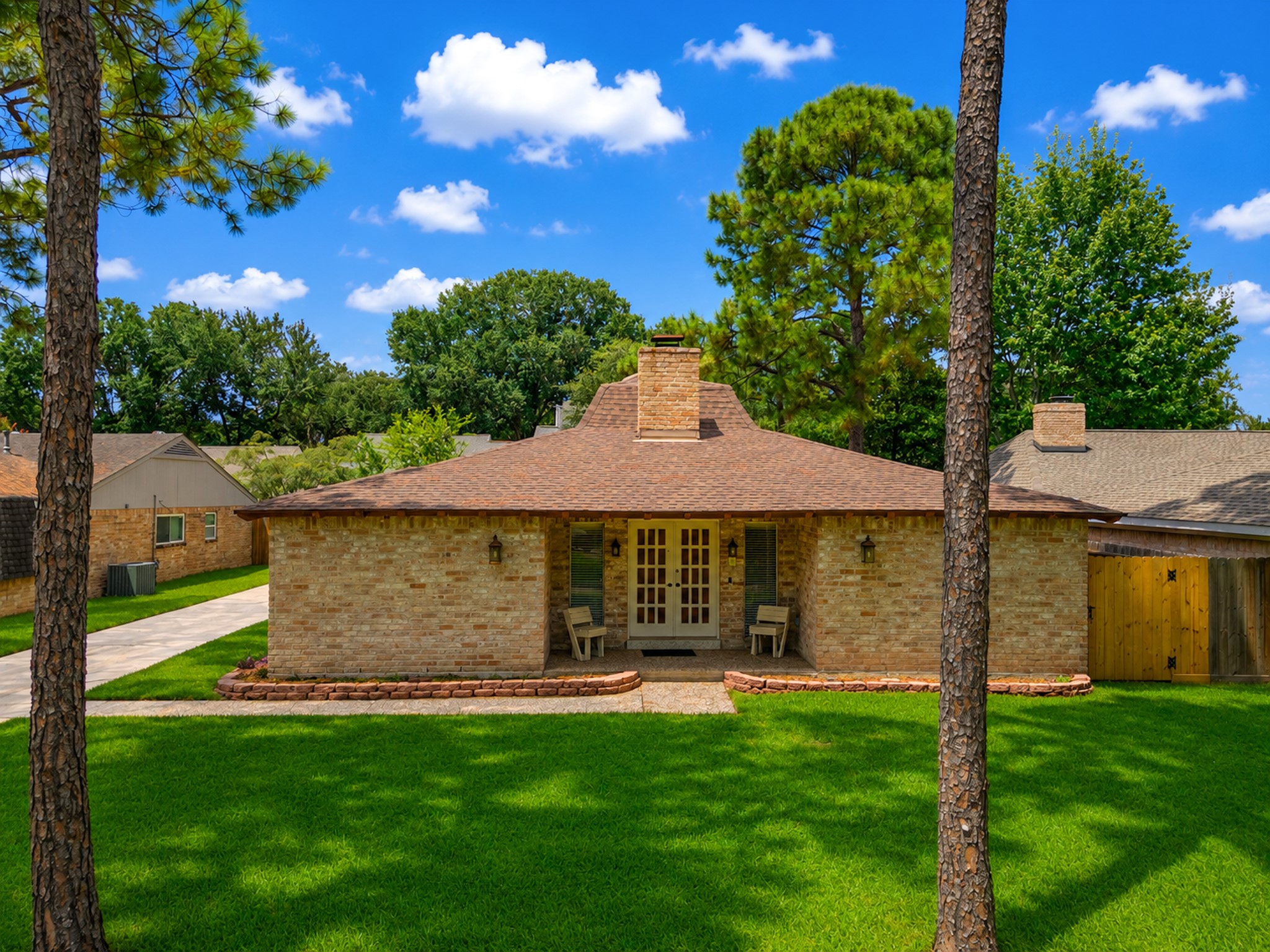 14310 Locke Lane Property Photo 1