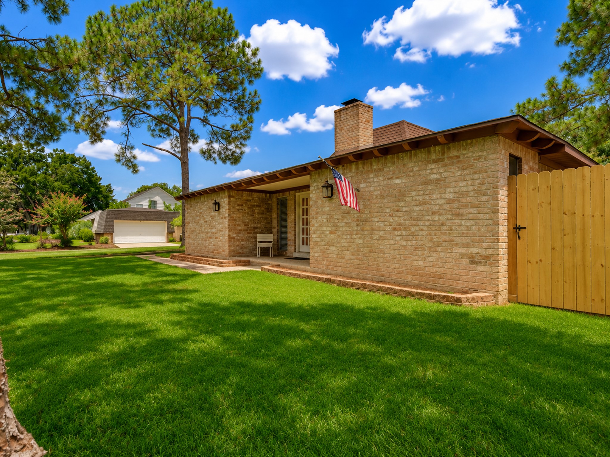 14310 Locke Lane Property Photo 7