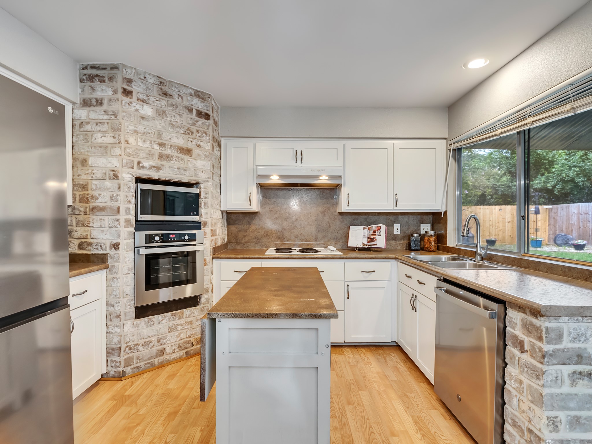 14310 Locke Lane Property Photo 18