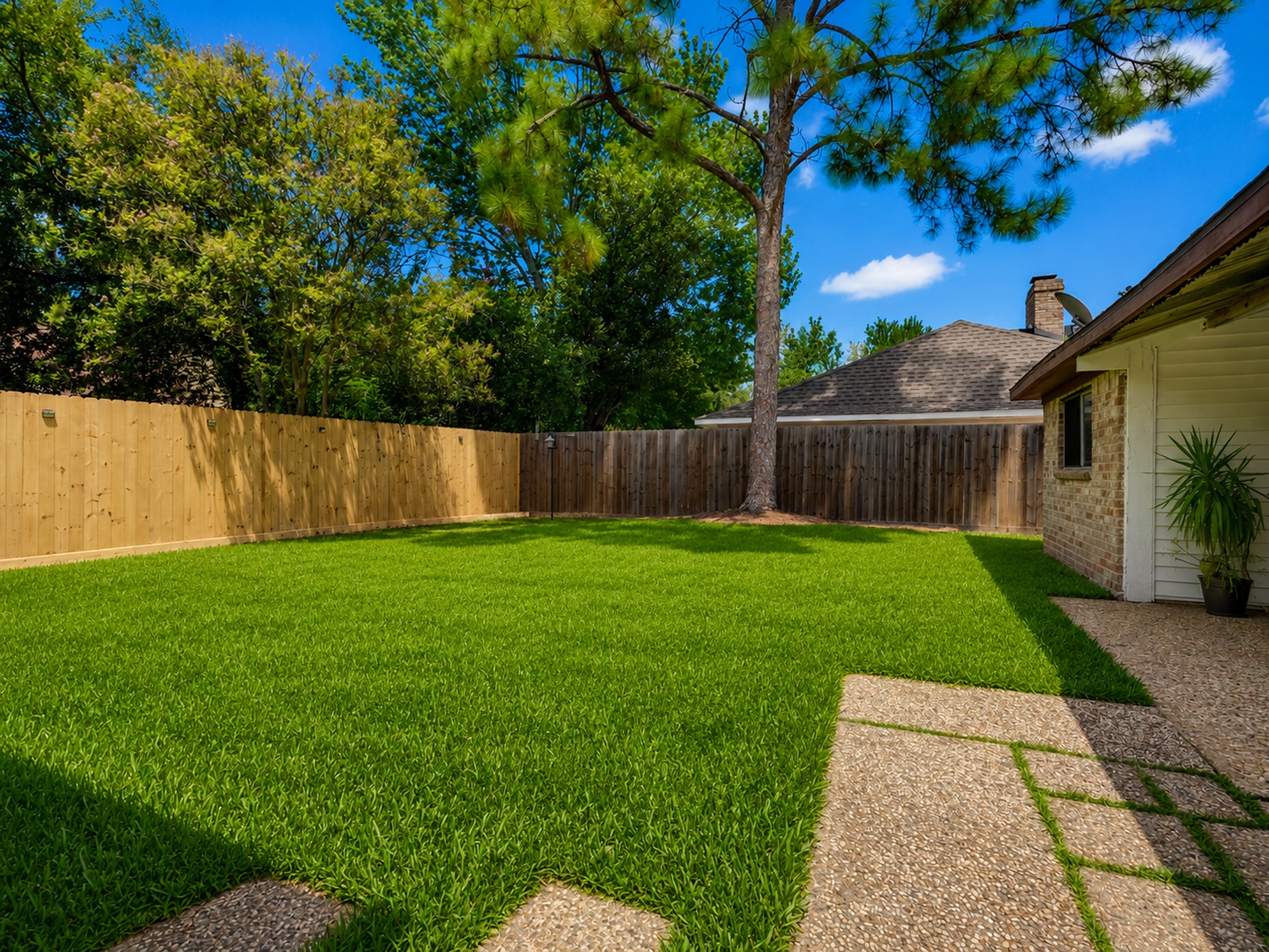 14310 Locke Lane Property Photo 39