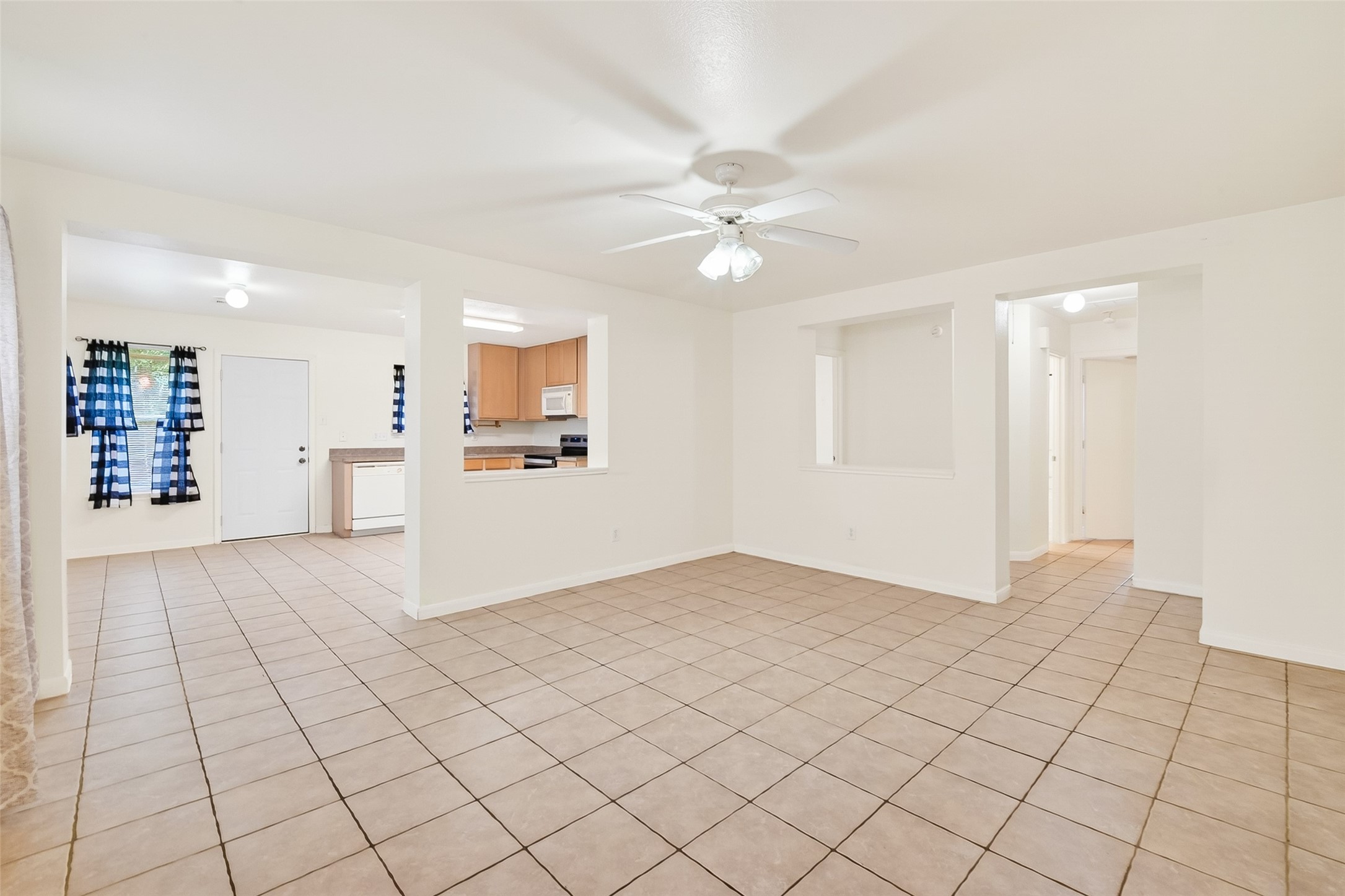 10426 Briar Patch Street Property Photo 7