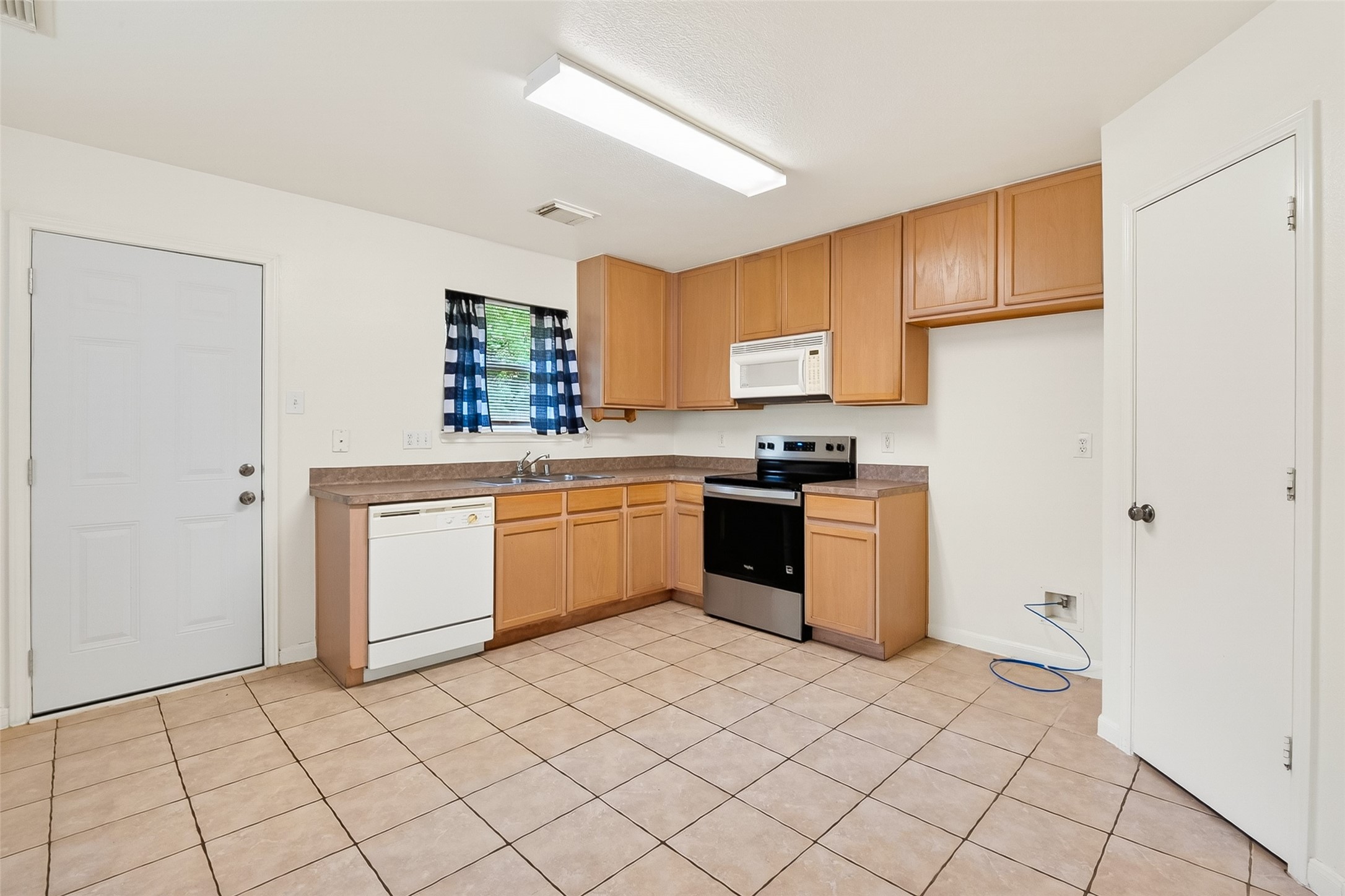 10426 Briar Patch Street Property Photo 14