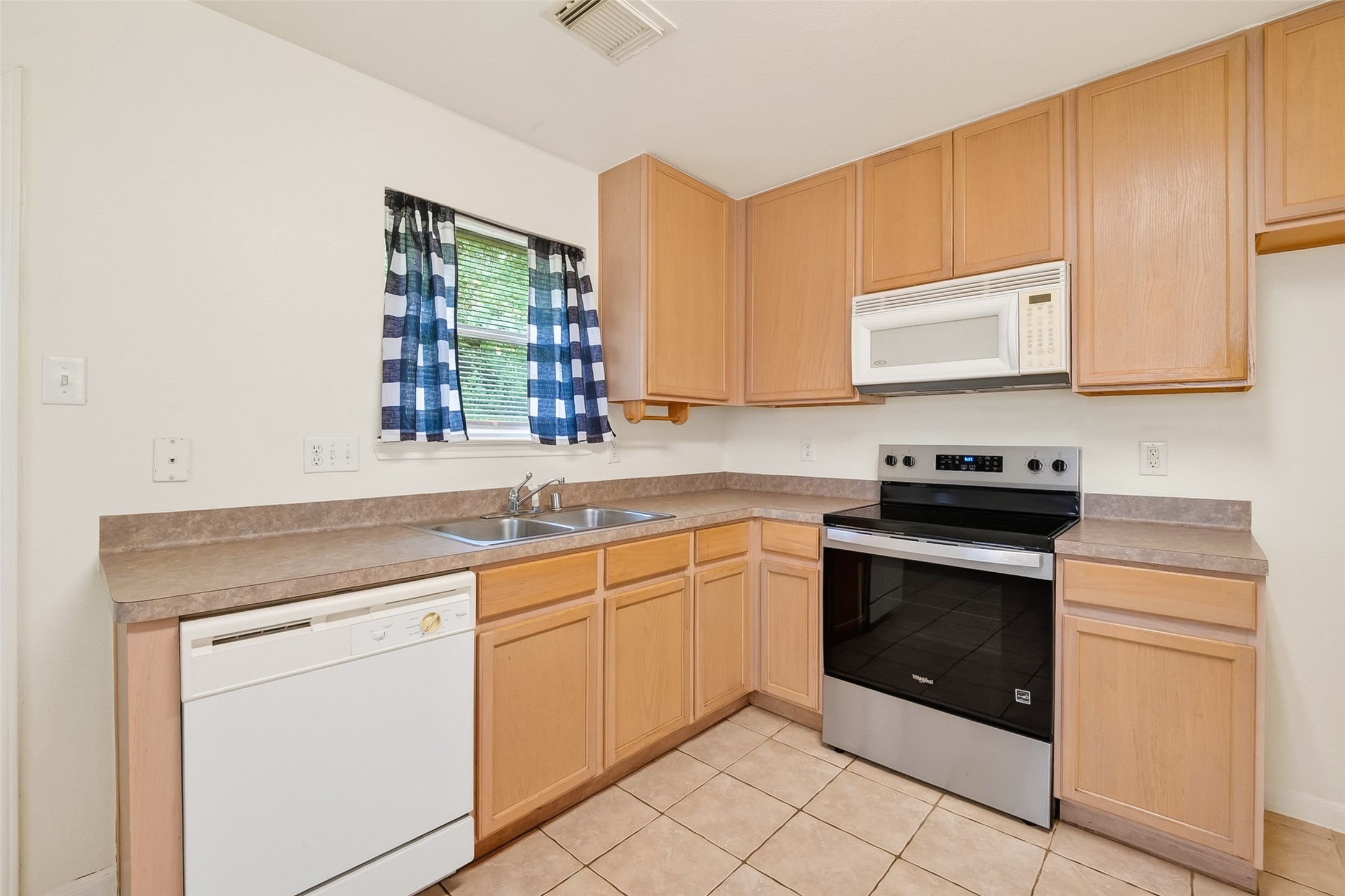 10426 Briar Patch Street Property Photo 15