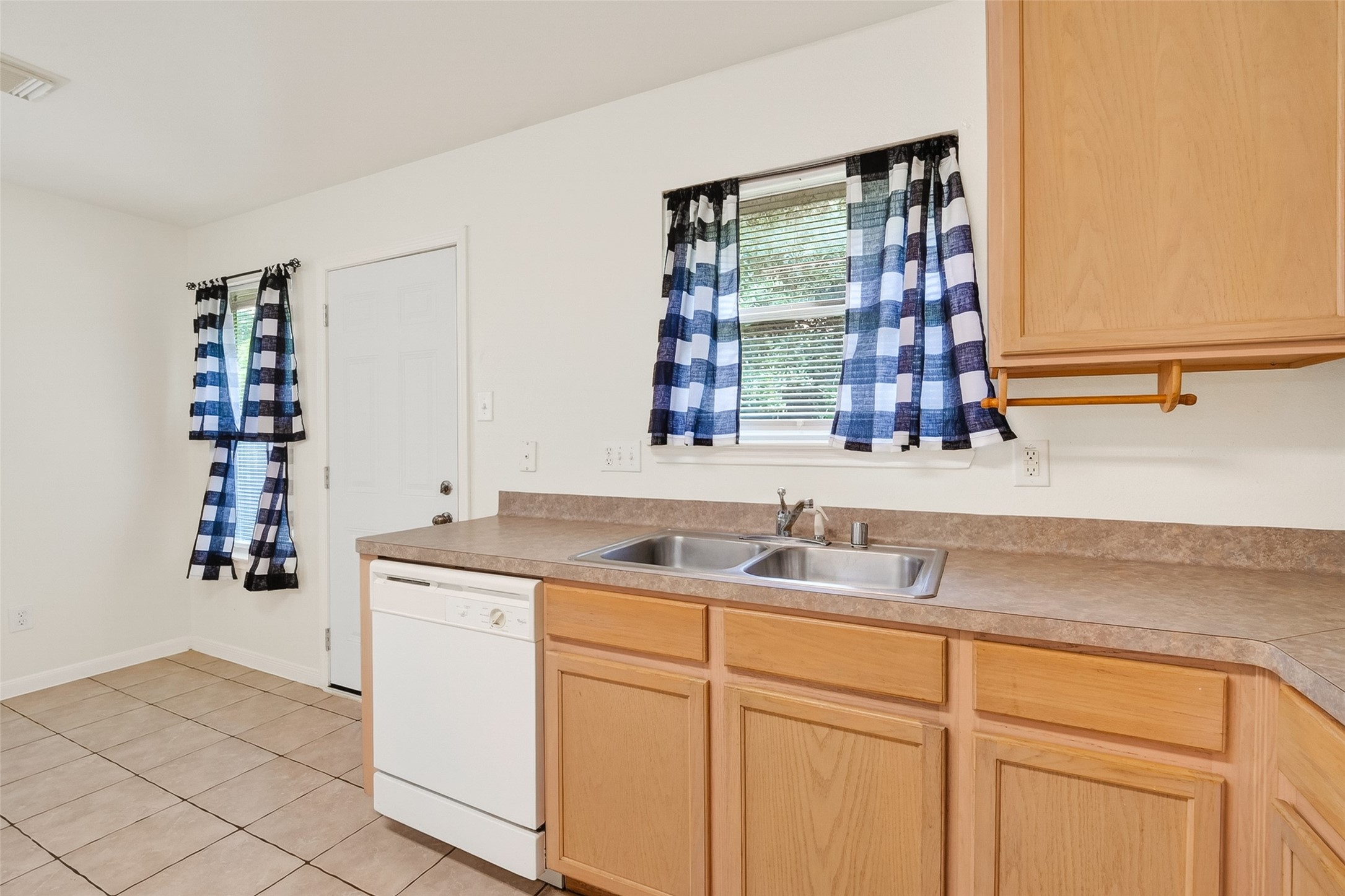 10426 Briar Patch Street Property Photo 17