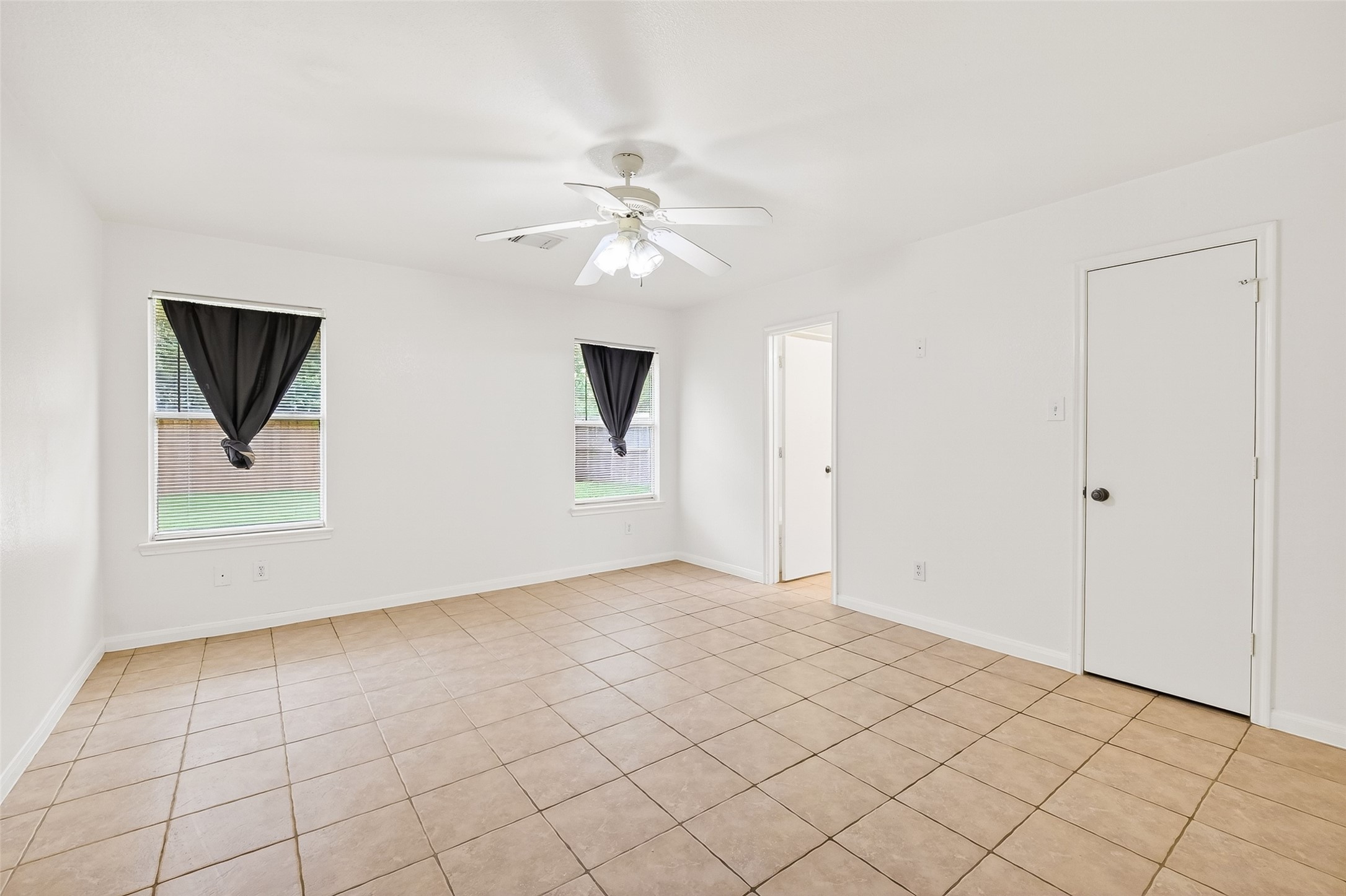 10426 Briar Patch Street Property Photo 23
