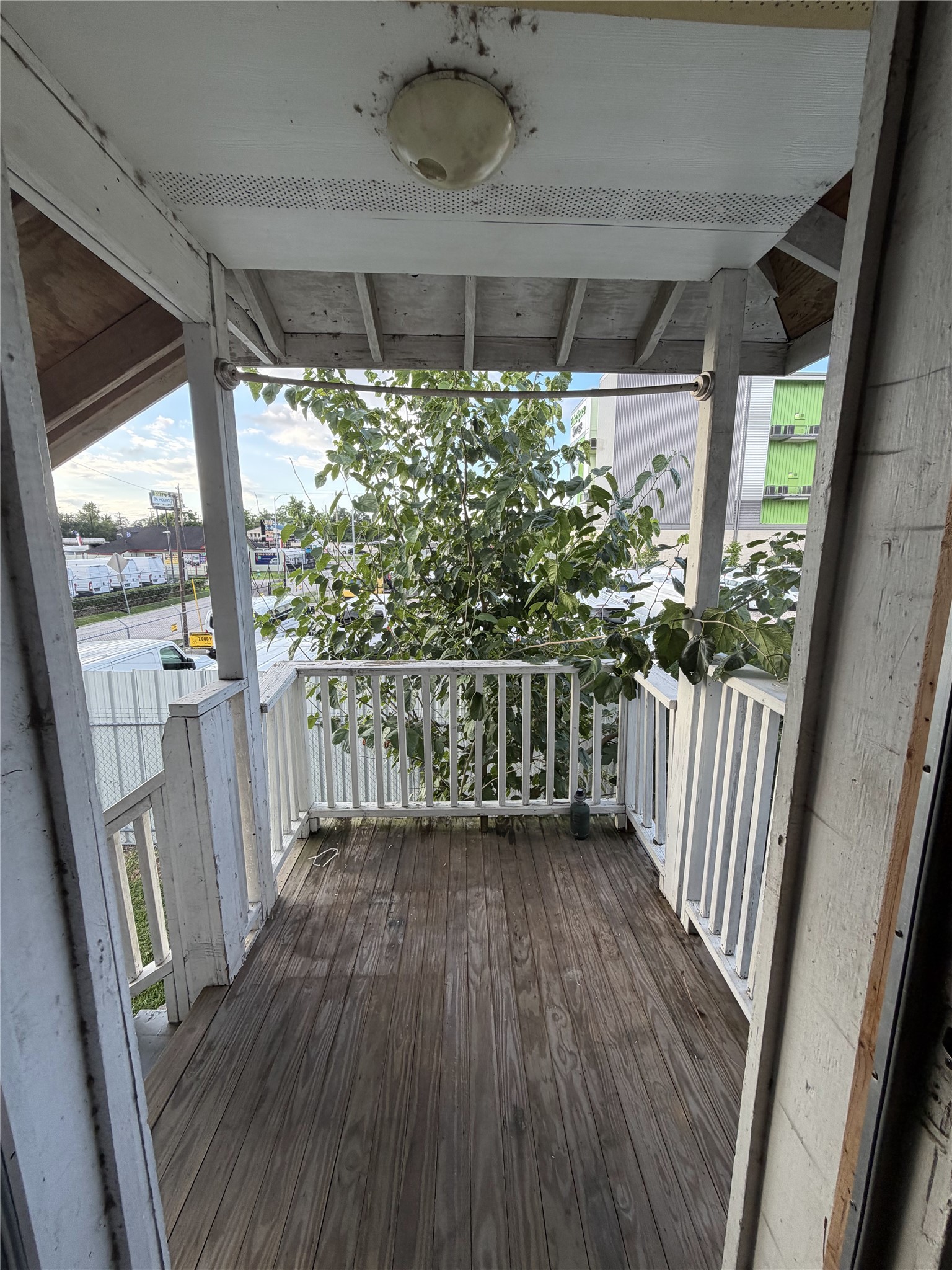 2808 Columbia Street Property Photo 4
