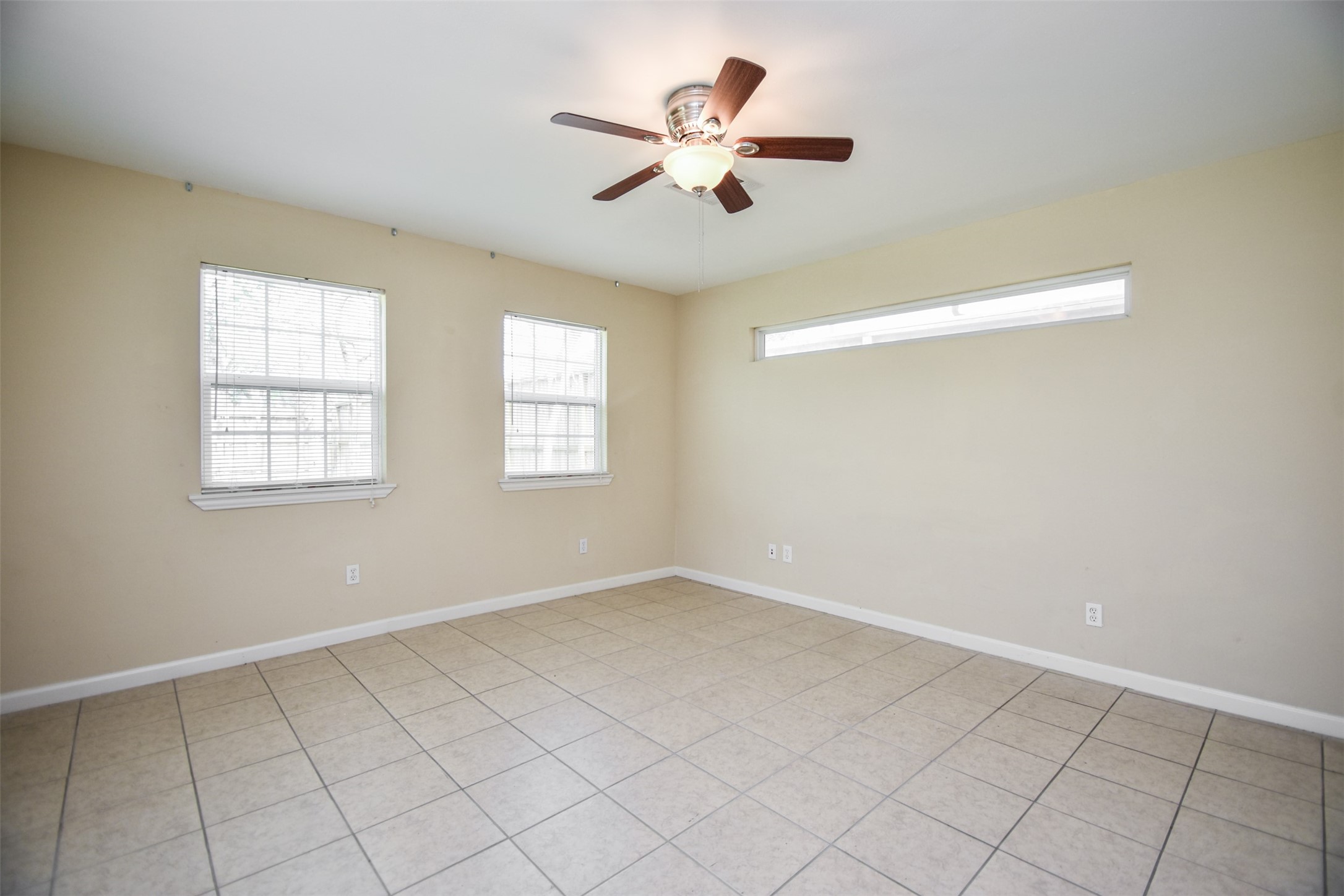 6430 Saxet Street Property Photo 23