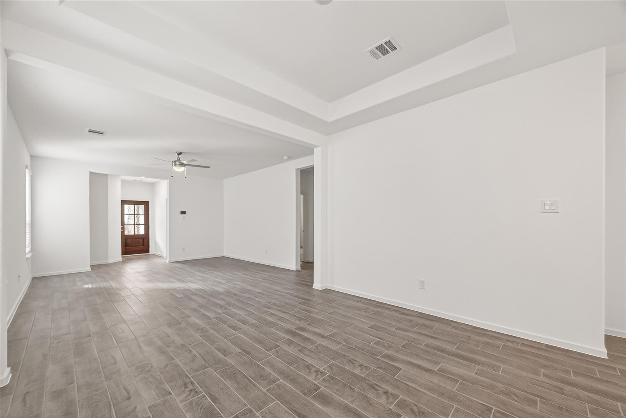 2810 Rockwood Drive Property Photo 3