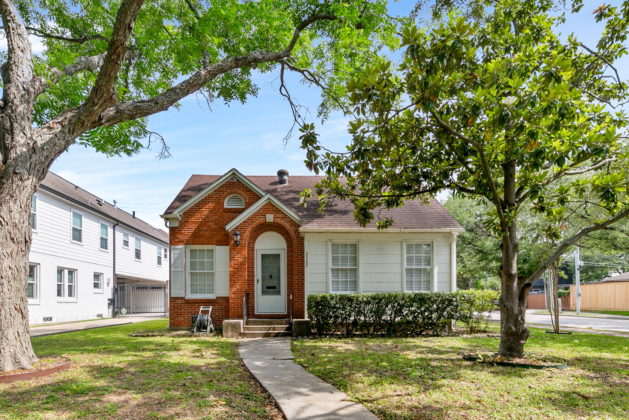 2302 Shakespeare Street Property Photo 1