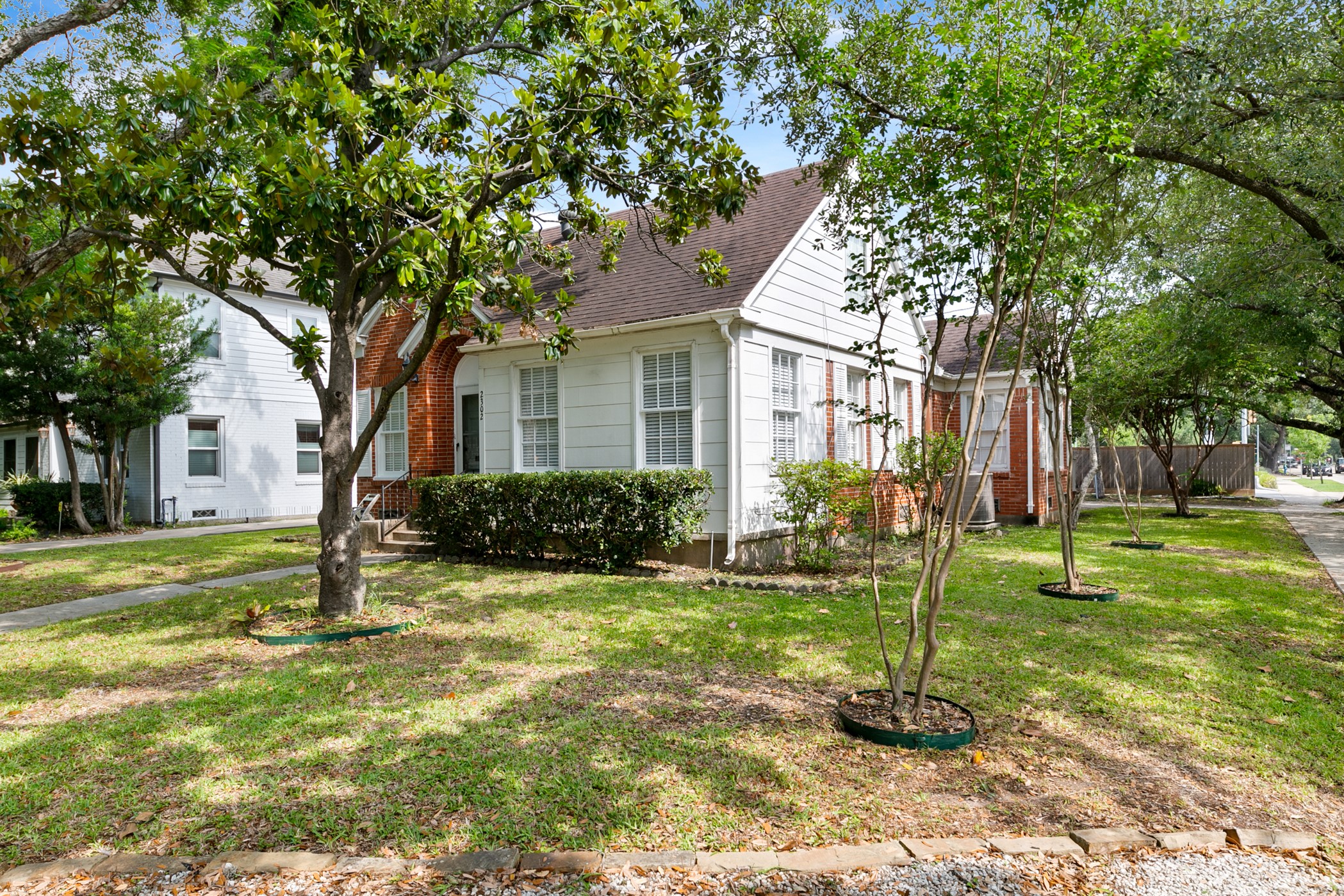 2302 Shakespeare Street Property Photo 2
